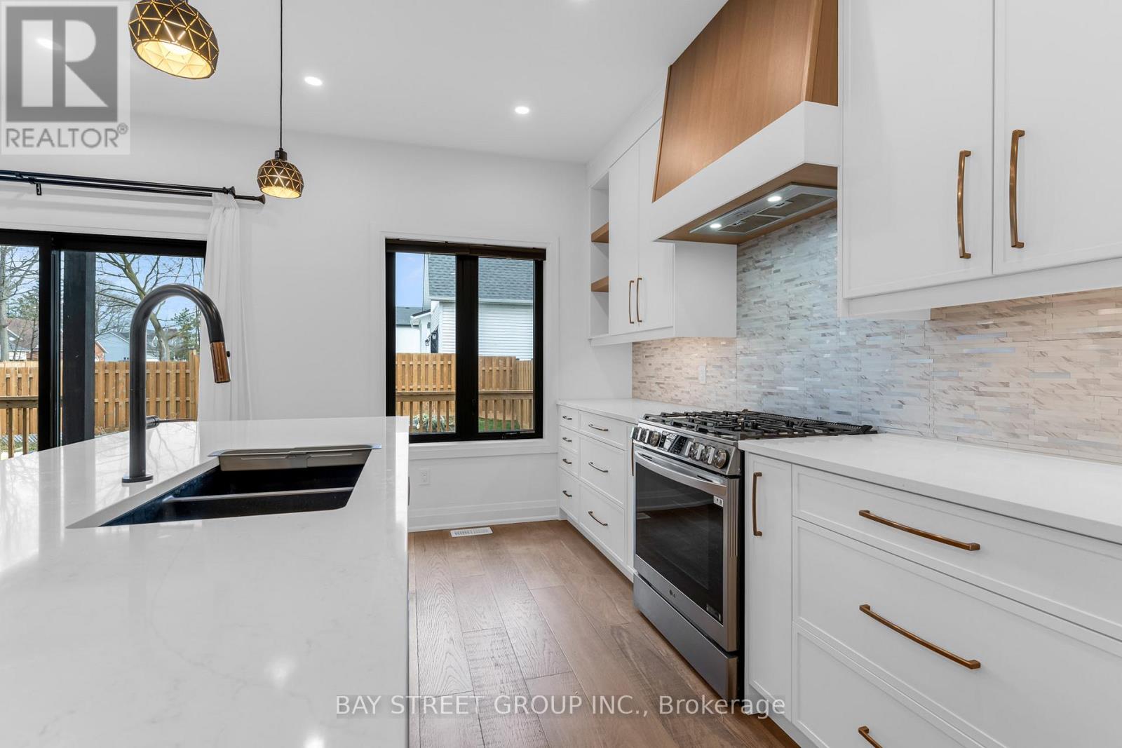 402 Aqueduct Street, Welland, Ontario  L3C 1E1 - Photo 15 - X12652202