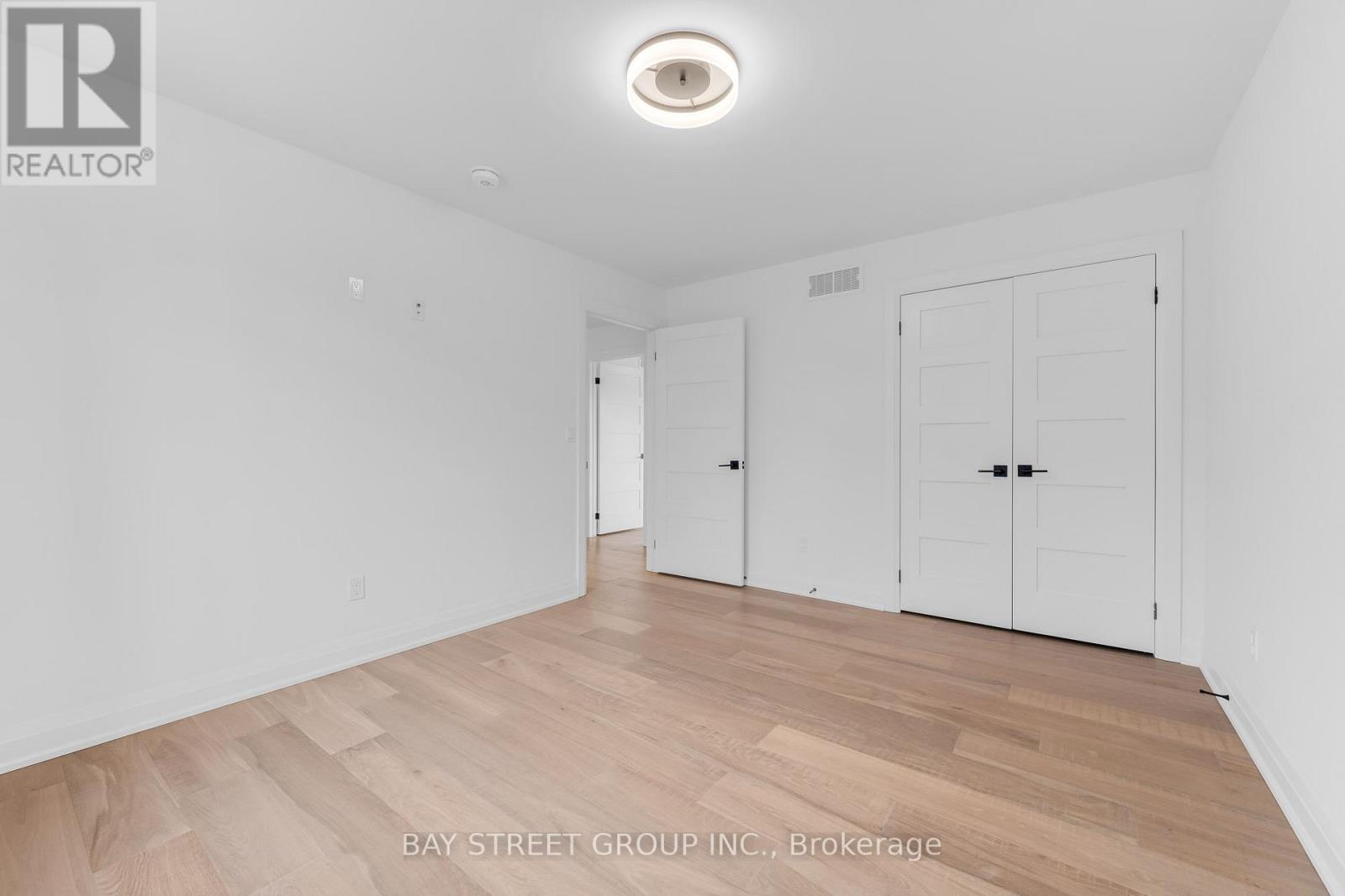 402 Aqueduct Street, Welland, Ontario  L3C 1E1 - Photo 33 - X12652202