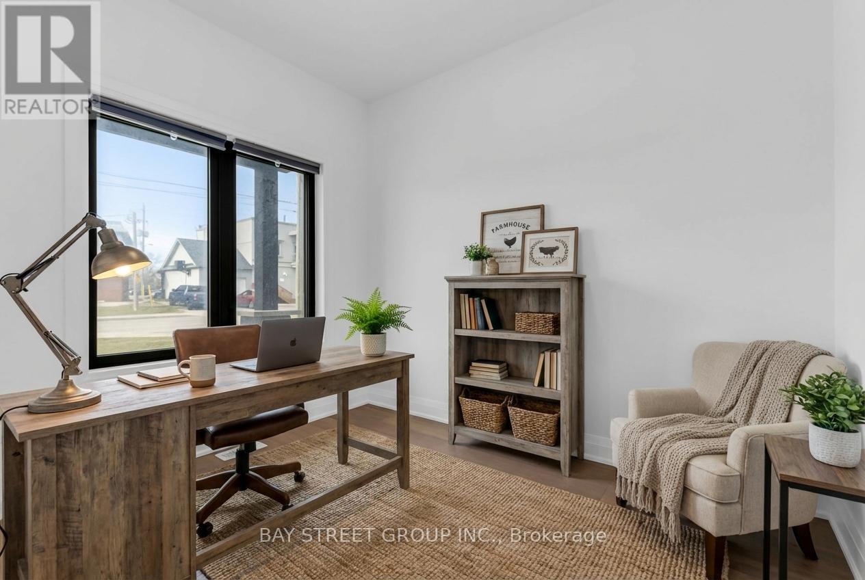 402 Aqueduct Street, Welland, Ontario  L3C 1E1 - Photo 8 - X12652202