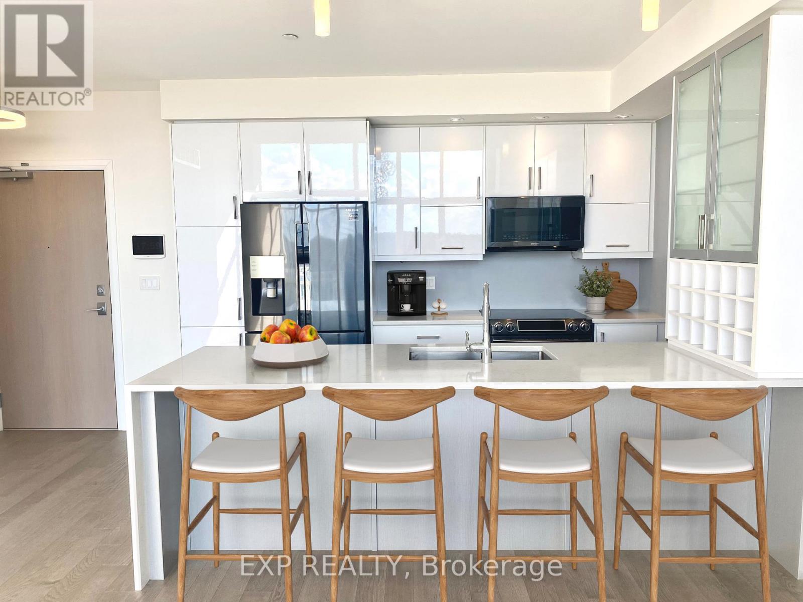 401 - 3028 Creekshore Common, Oakville, Ontario  L6M 5K6 - Photo 5 - W12652216