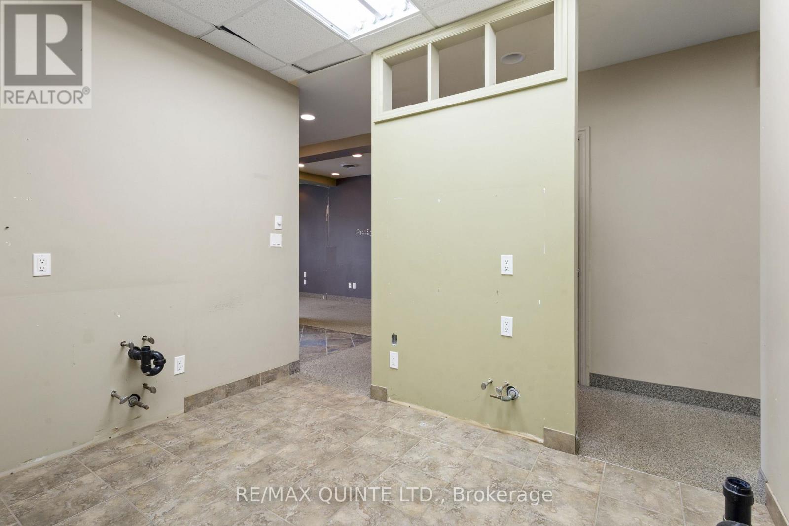 B - 66 Dundas Street E, Belleville, Ontario  K8N 1C1 - Photo 22 - X12652234