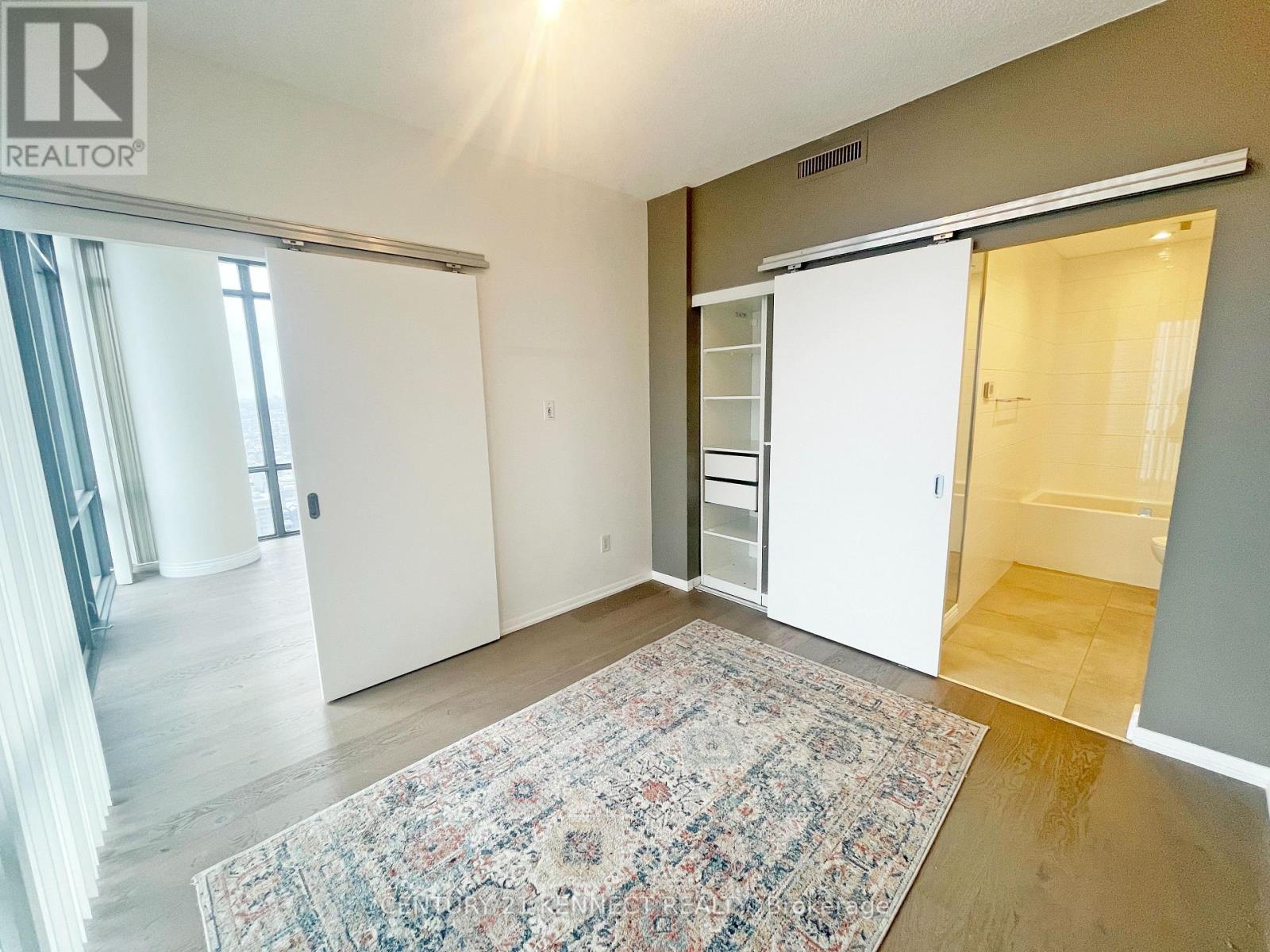 4303 - 38 Grenville Street, Toronto, Ontario  M4Y 1A5 - Photo 12 - C12609396