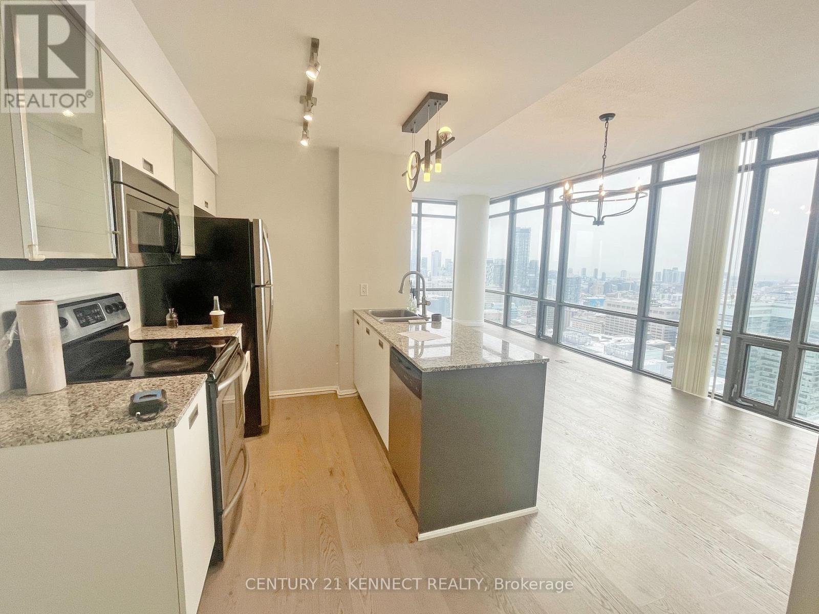 4303 - 38 Grenville Street, Toronto, Ontario  M4Y 1A5 - Photo 7 - C12609396