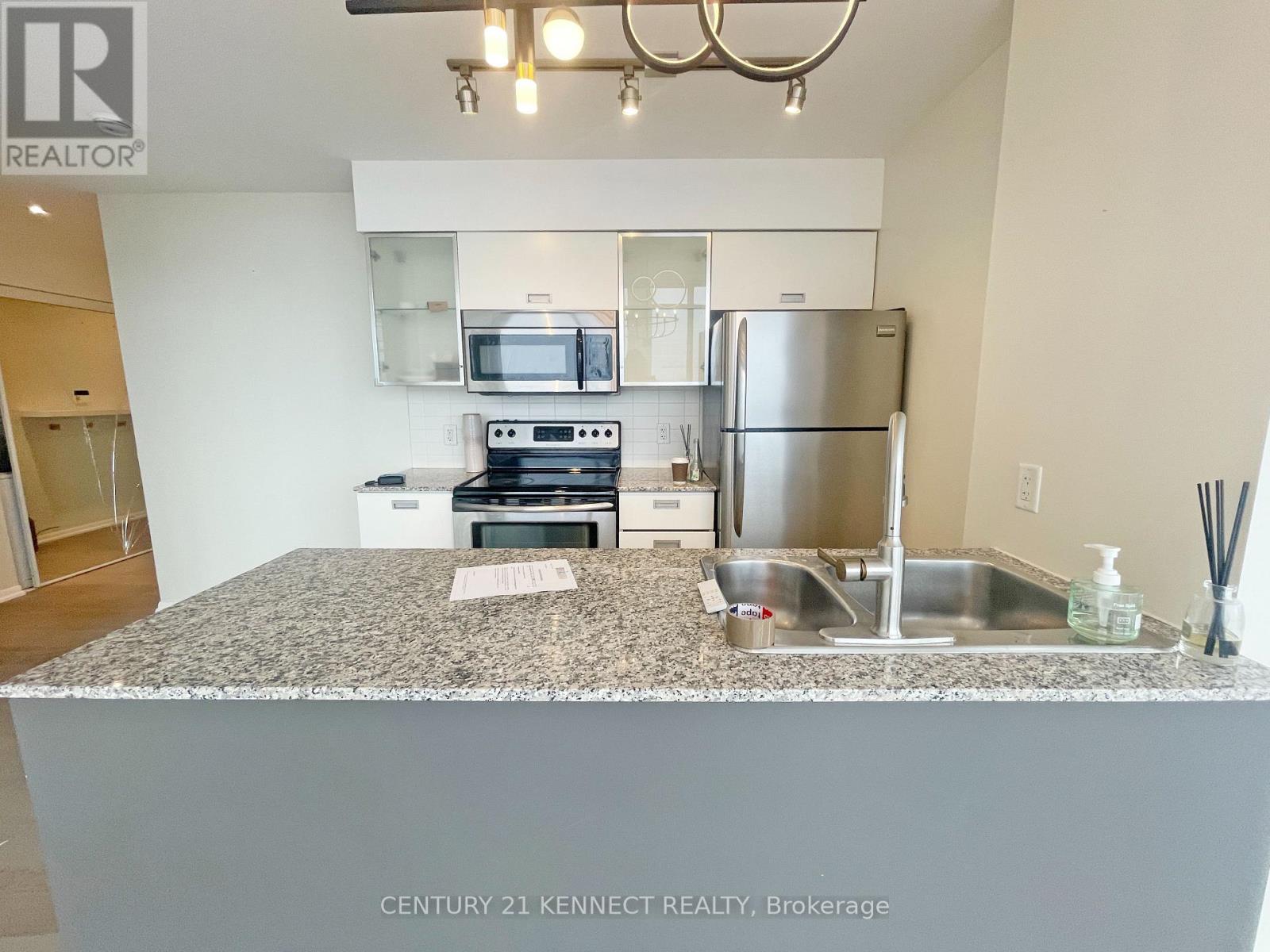 4303 - 38 Grenville Street, Toronto, Ontario  M4Y 1A5 - Photo 8 - C12609396