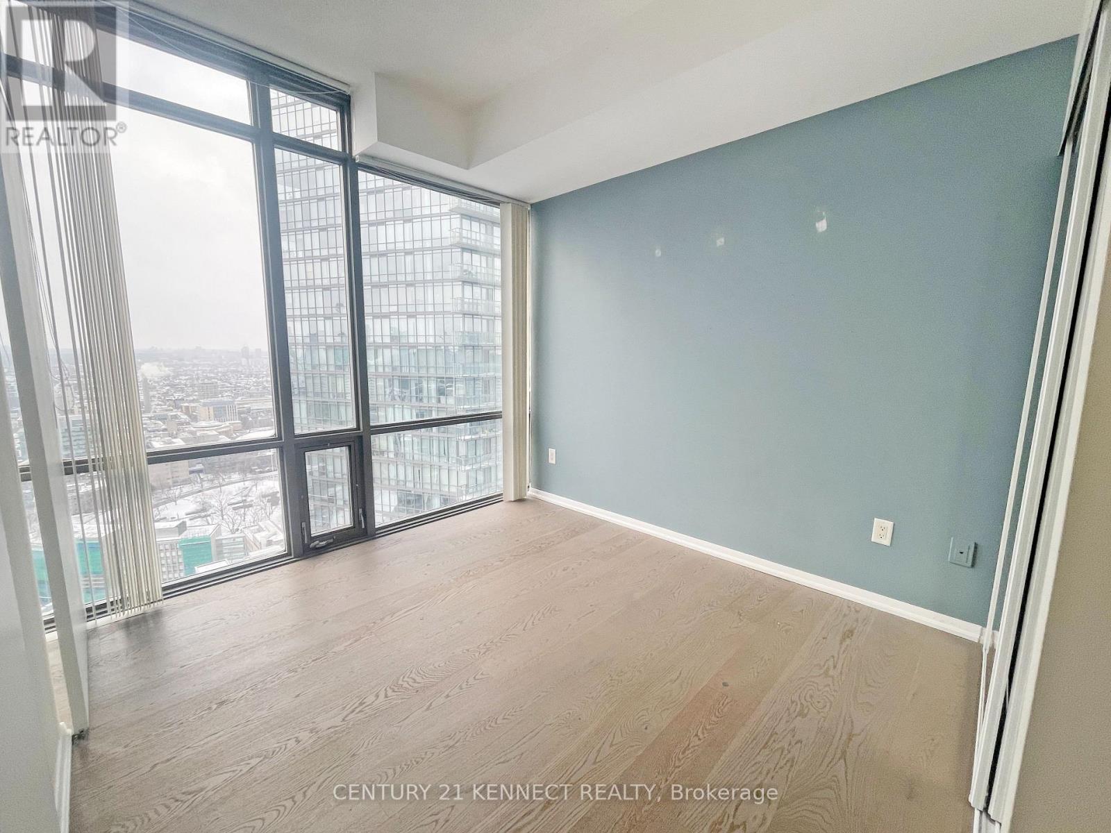 4303 - 38 Grenville Street, Toronto, Ontario  M4Y 1A5 - Photo 9 - C12609396