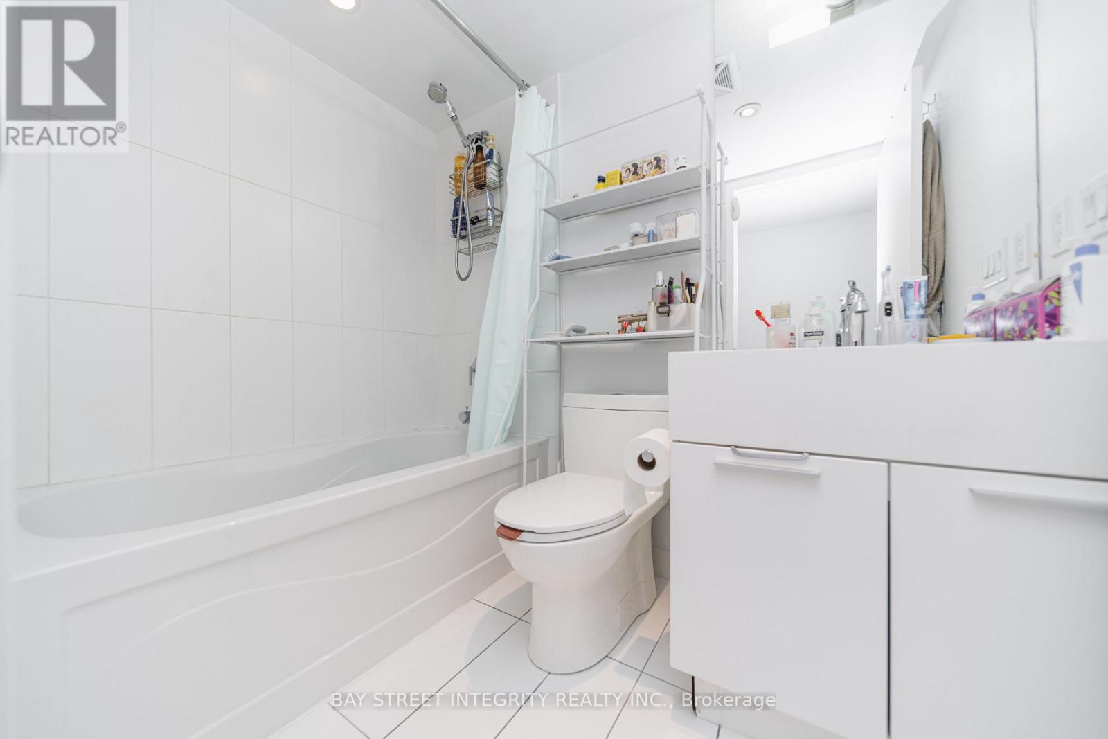 1103 - 25 Capreol Court, Toronto, Ontario  M5V 3Z7 - Photo 16 - C12652208