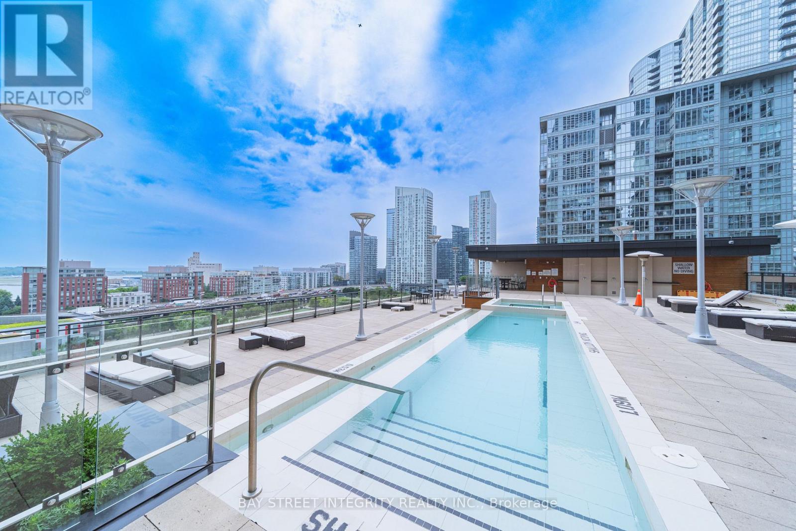 1103 - 25 Capreol Court, Toronto, Ontario  M5V 3Z7 - Photo 34 - C12652208