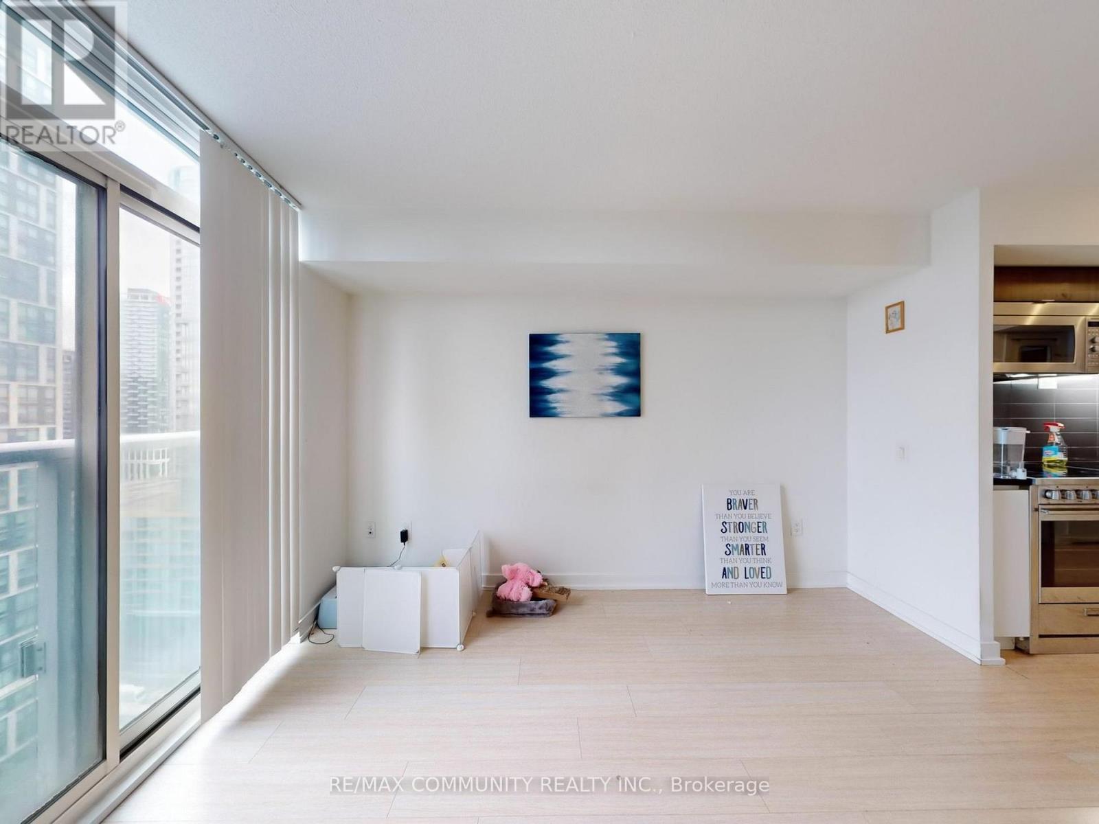 2210 - 85 Queens Wharf Road, Toronto, Ontario  M5V 0J9 - Photo 12 - C12652254