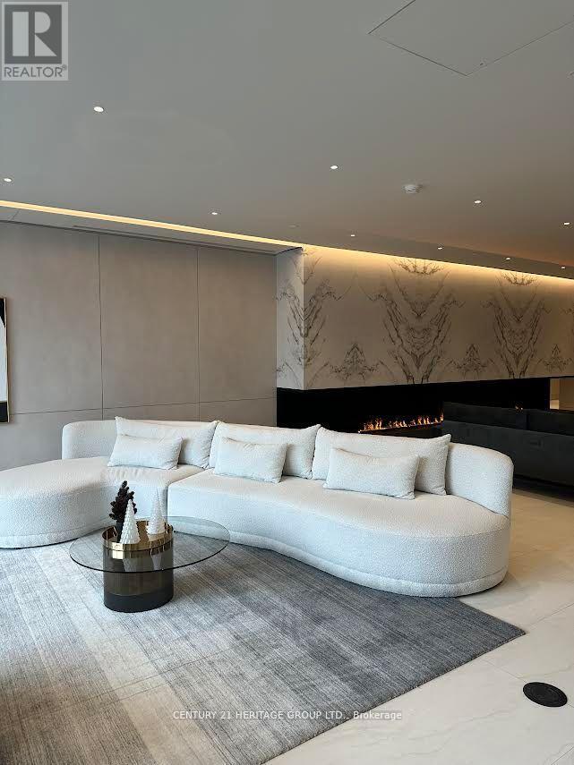 2706a - 30 Upper Mall Way, Vaughan, Ontario  L4J 0L7 - Photo 2 - N12652232