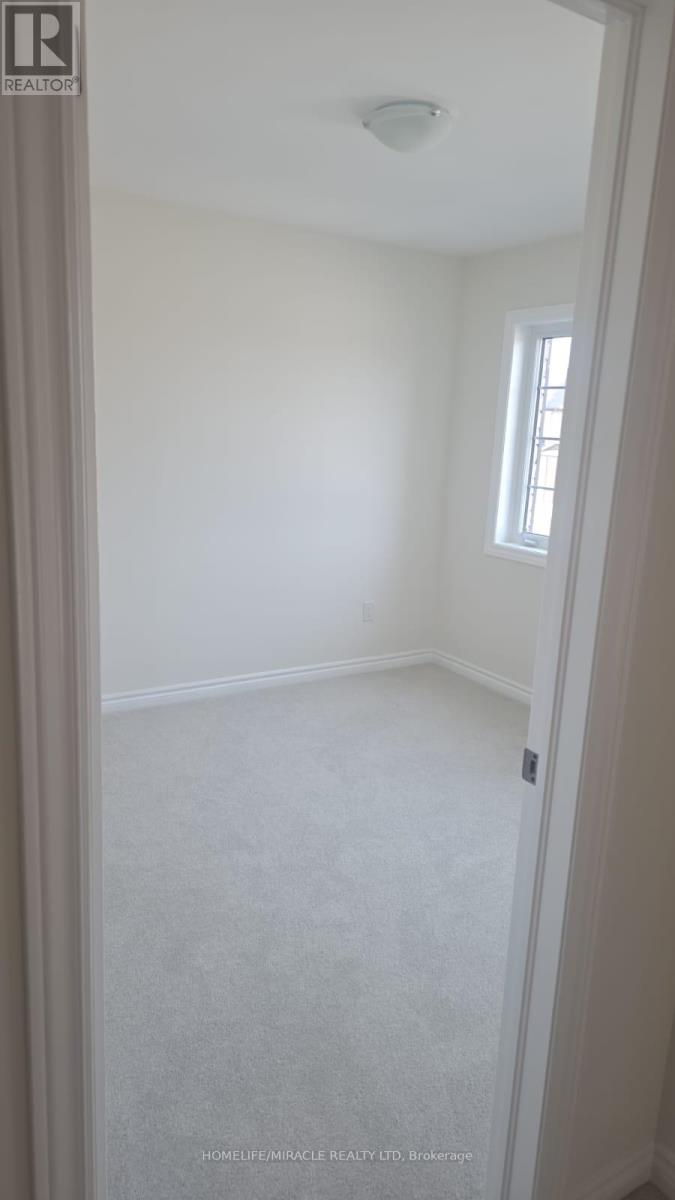 33 Fenn Crescent, New Tecumseth, Ontario  L9R 0X3 - Photo 3 - N12652246