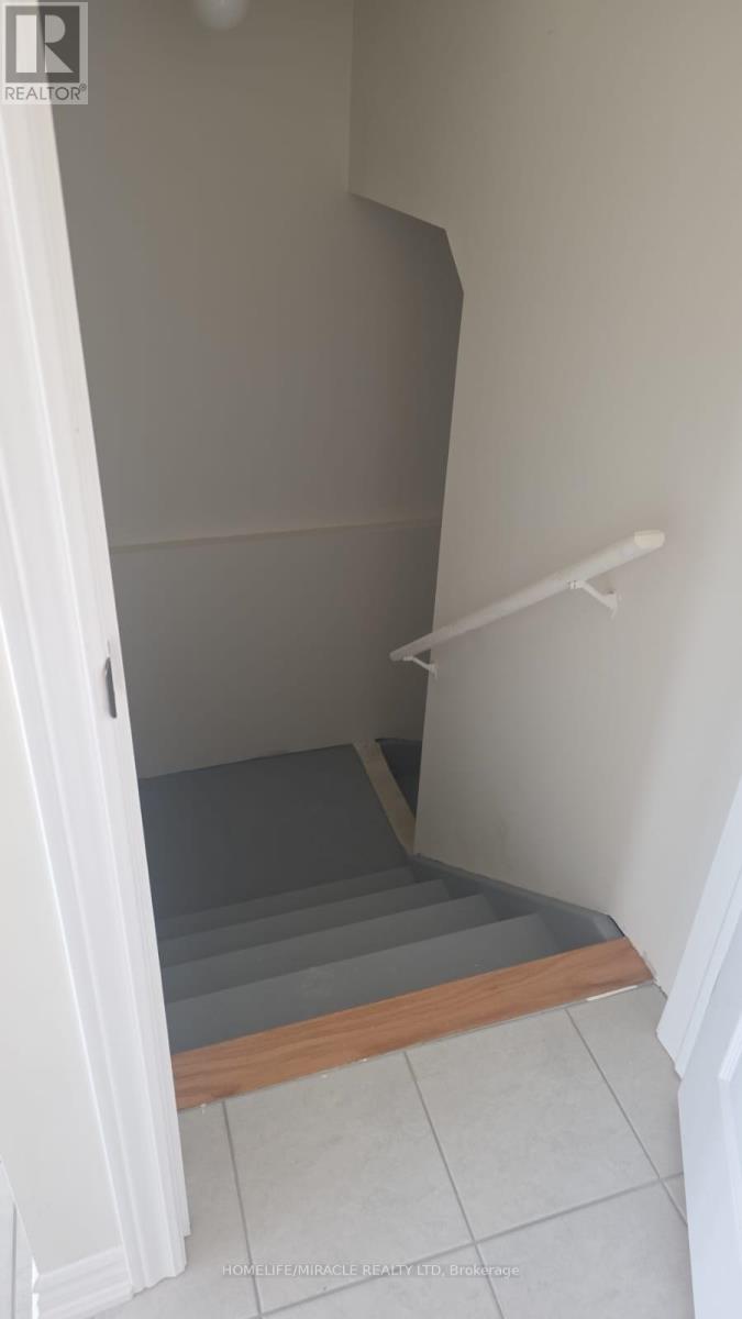 33 Fenn Crescent, New Tecumseth, Ontario  L9R 0X3 - Photo 5 - N12652246