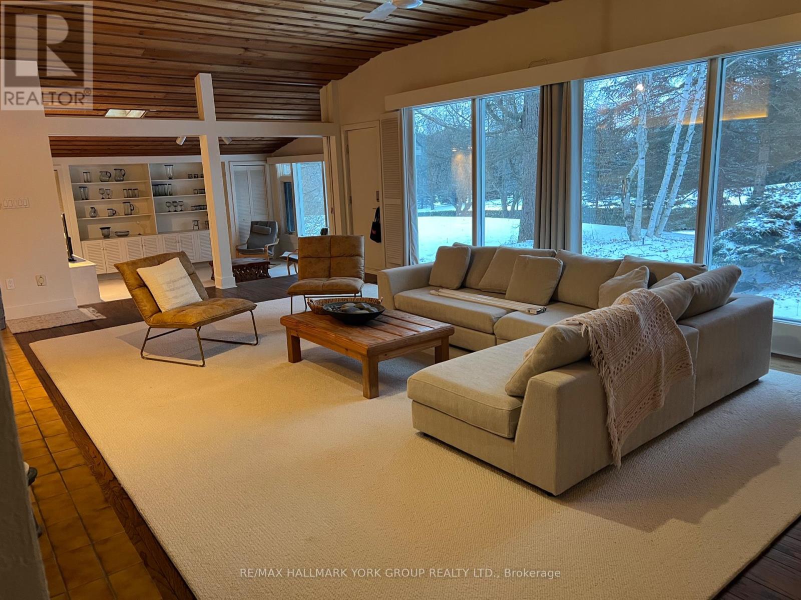 128 Brule Trail, King, Ontario  L7B 0C7 - Photo 4 - N12652260