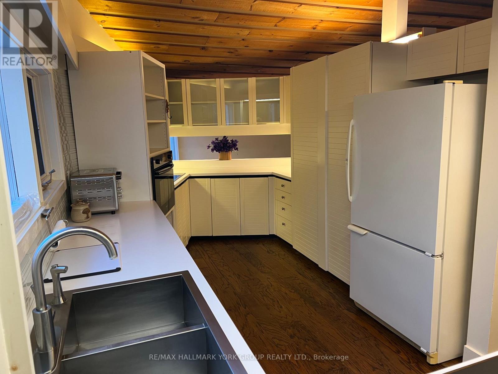 128 Brule Trail, King, Ontario  L7B 0C7 - Photo 5 - N12652260