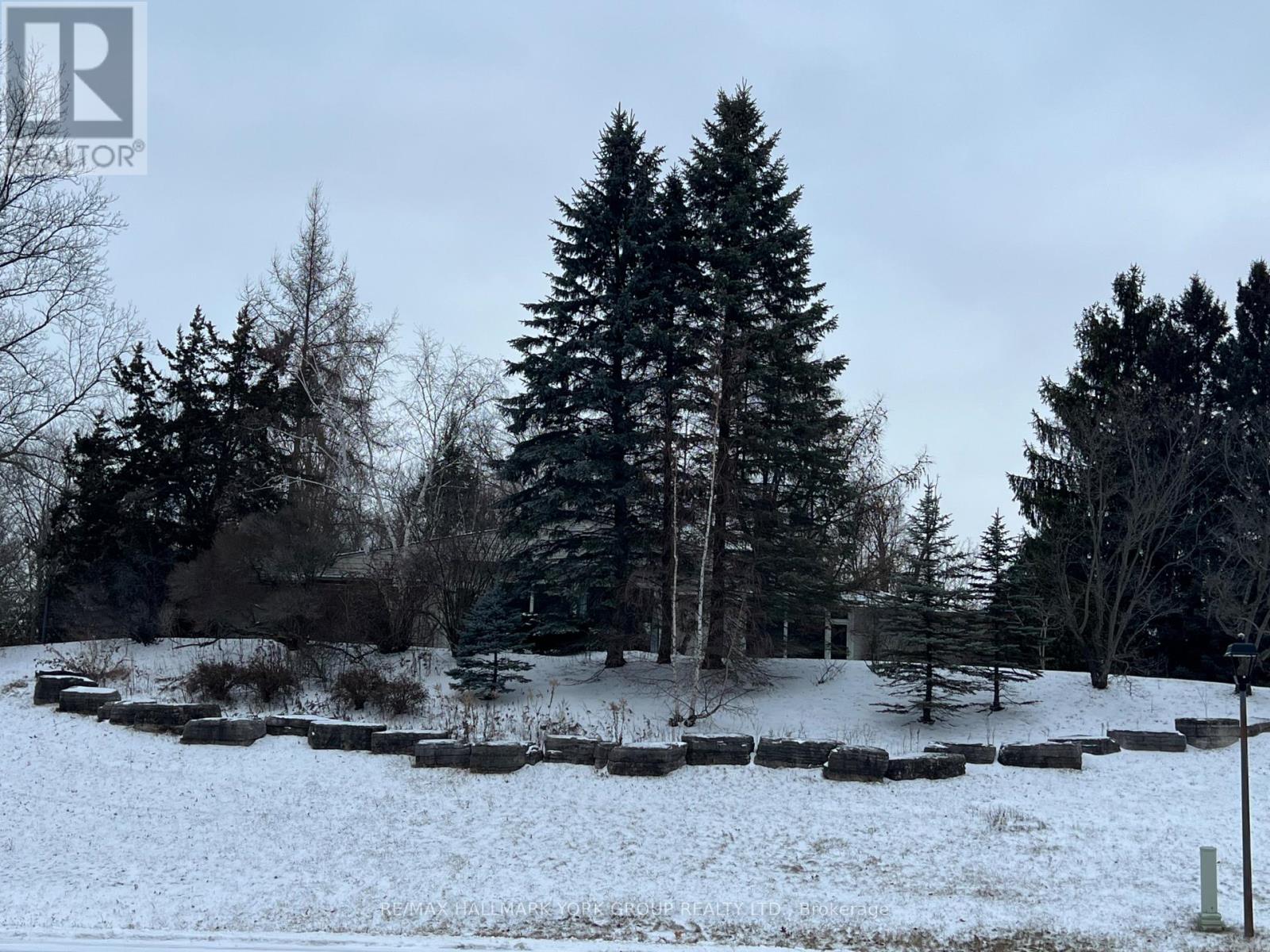 128 Brule Trail, King, Ontario  L7B 0C7 - Photo 9 - N12652260