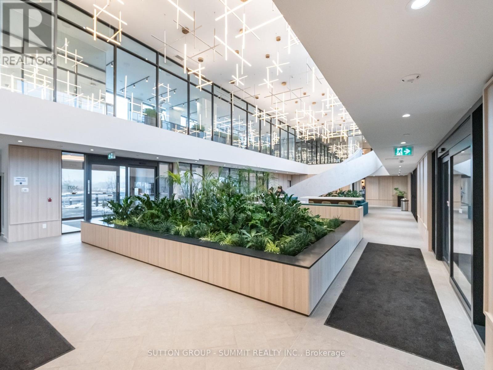 1306 - 3071 Trafalgar Road, Oakville, Ontario  L6H 8C6 - Photo 4 - W12652212