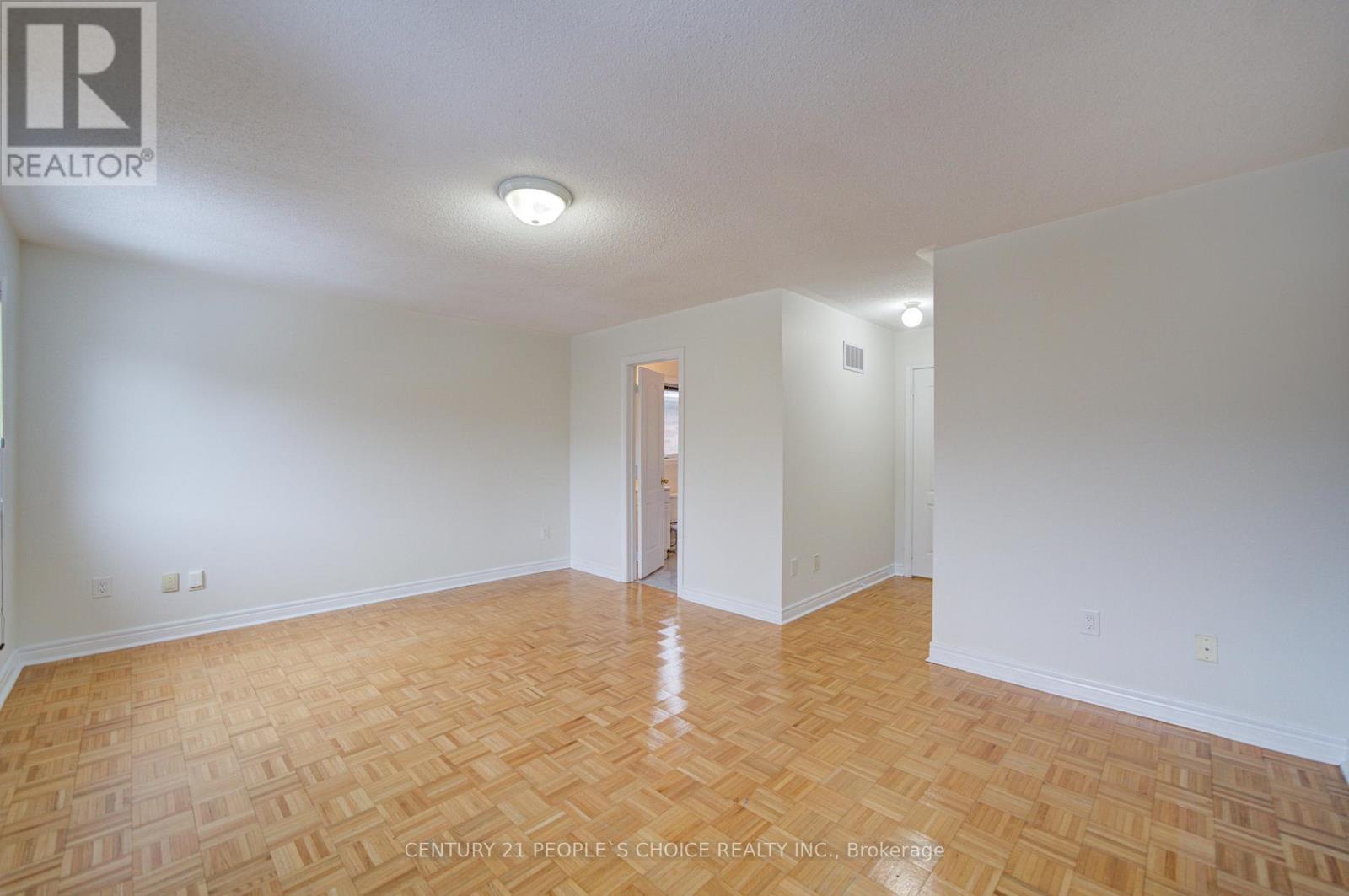 769 Fable Crescent, Mississauga, Ontario  L5W 1S1 - Photo 23 - W12652220