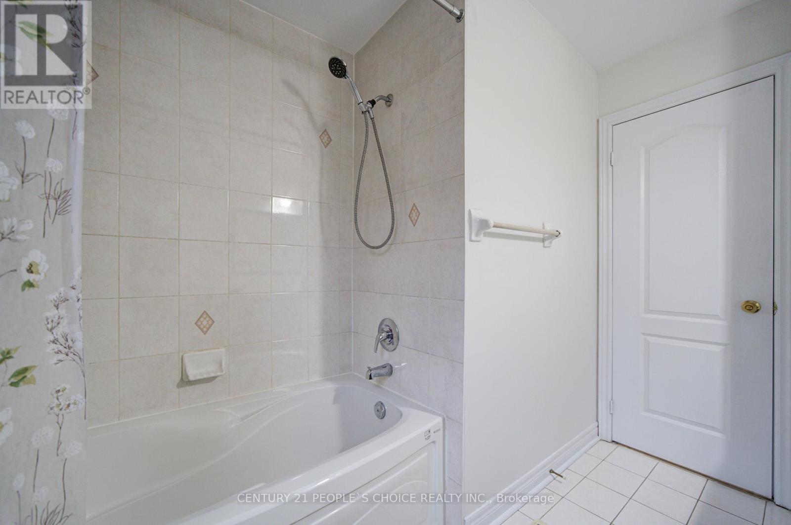 769 Fable Crescent, Mississauga, Ontario  L5W 1S1 - Photo 28 - W12652220