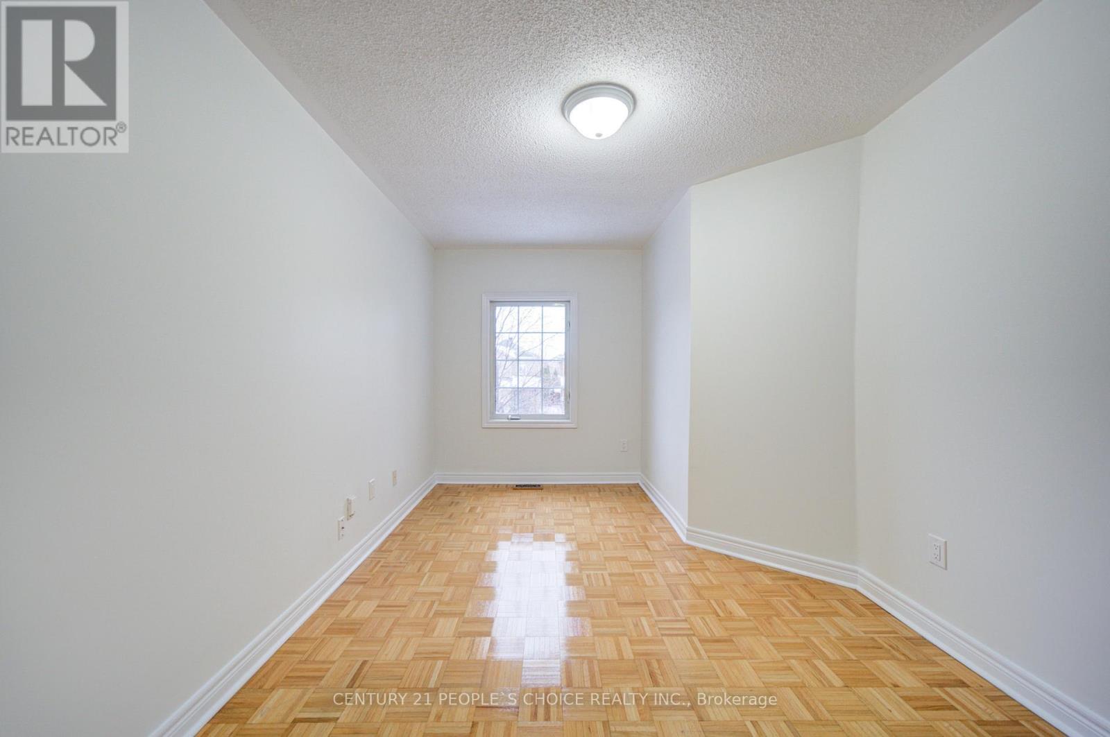 769 Fable Crescent, Mississauga, Ontario  L5W 1S1 - Photo 31 - W12652220