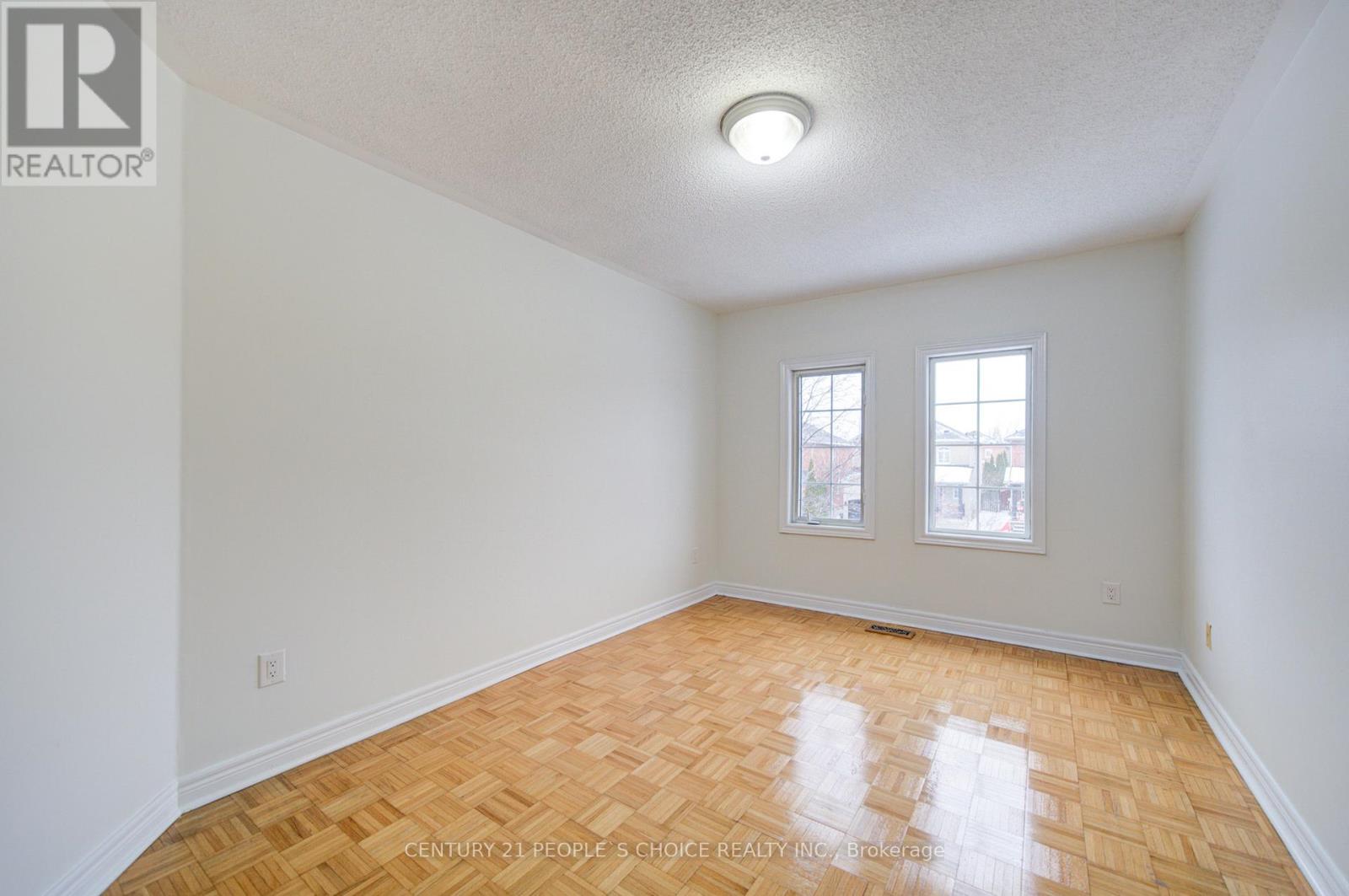 769 Fable Crescent, Mississauga, Ontario  L5W 1S1 - Photo 33 - W12652220