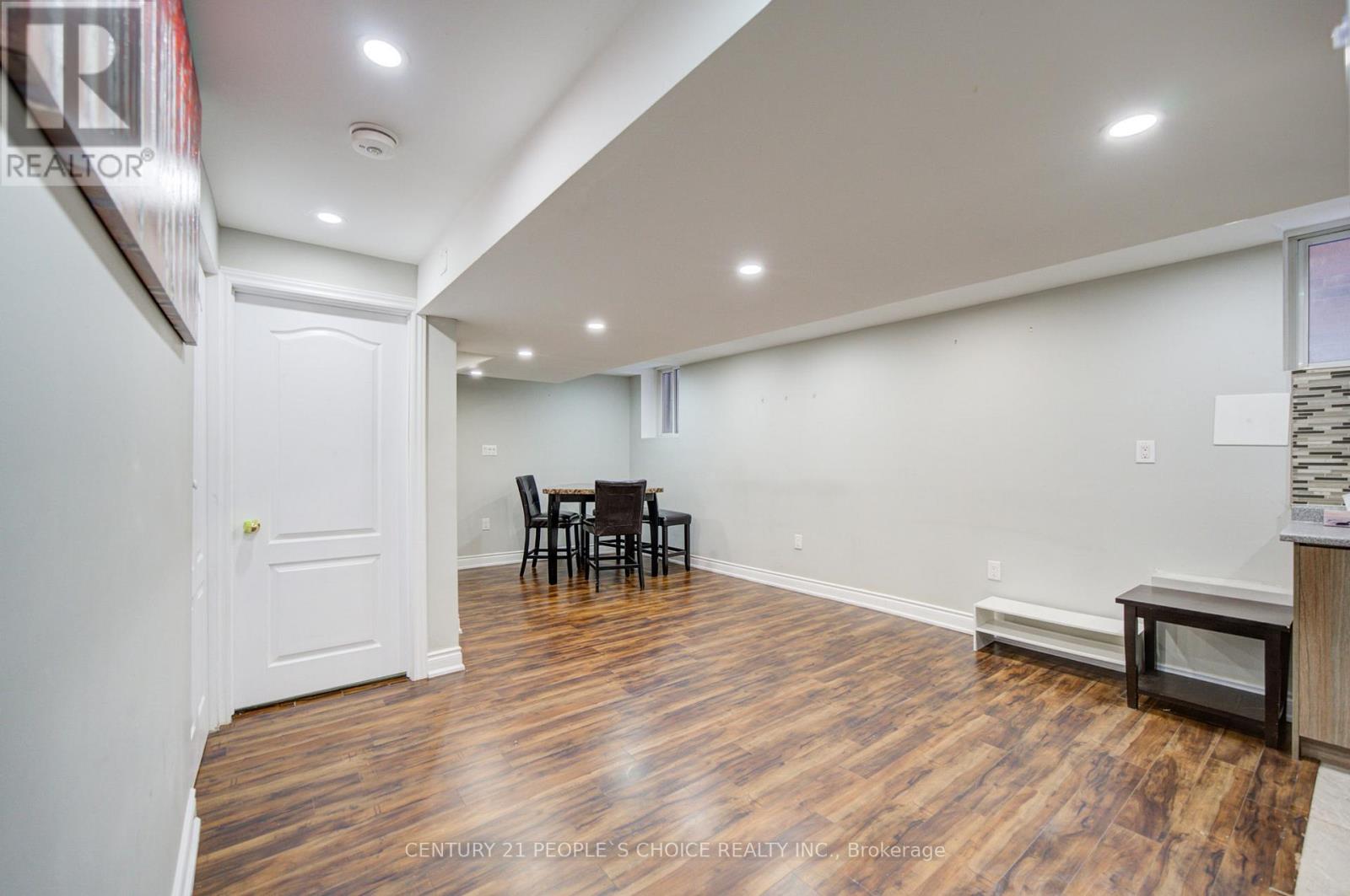 769 Fable Crescent, Mississauga, Ontario  L5W 1S1 - Photo 34 - W12652220