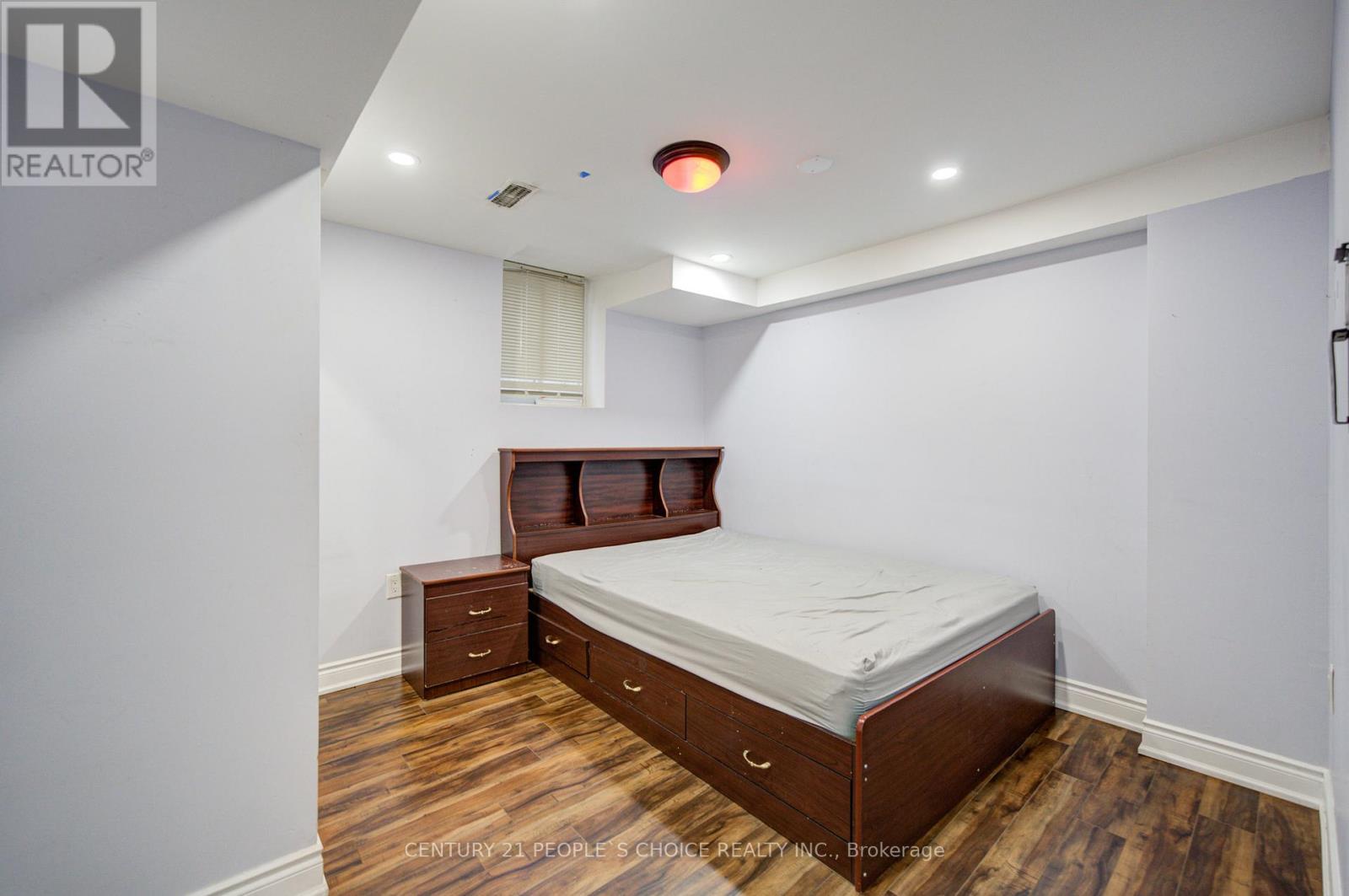 769 Fable Crescent, Mississauga, Ontario  L5W 1S1 - Photo 44 - W12652220