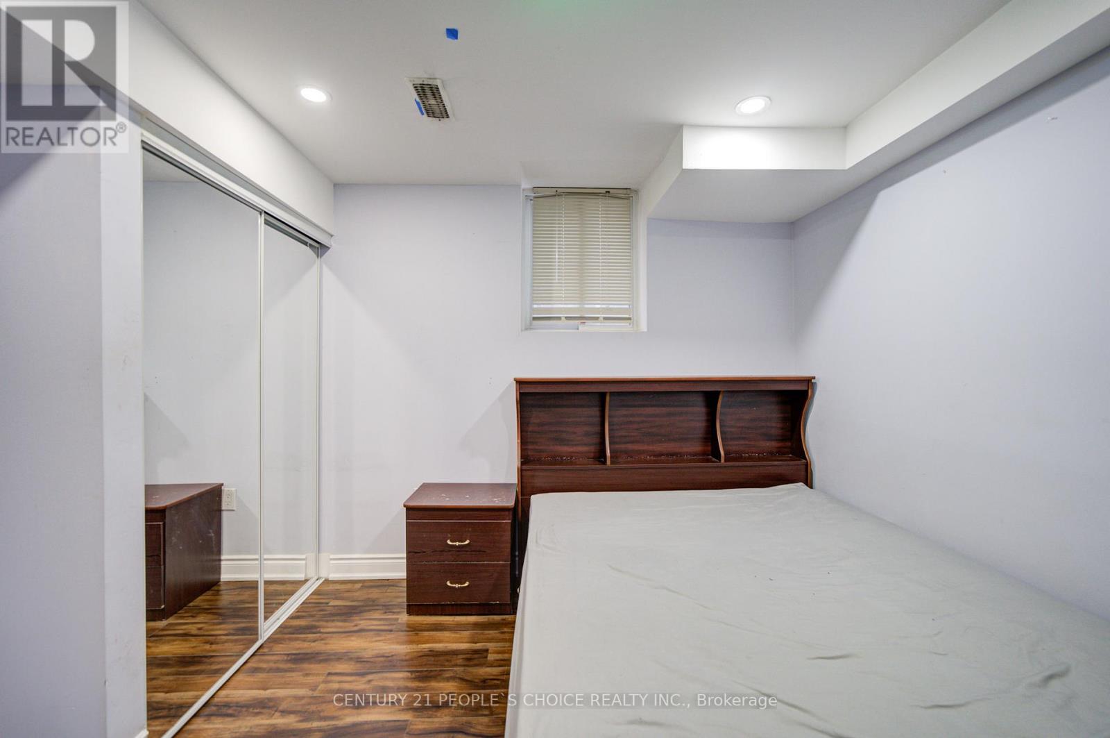 769 Fable Crescent, Mississauga, Ontario  L5W 1S1 - Photo 45 - W12652220