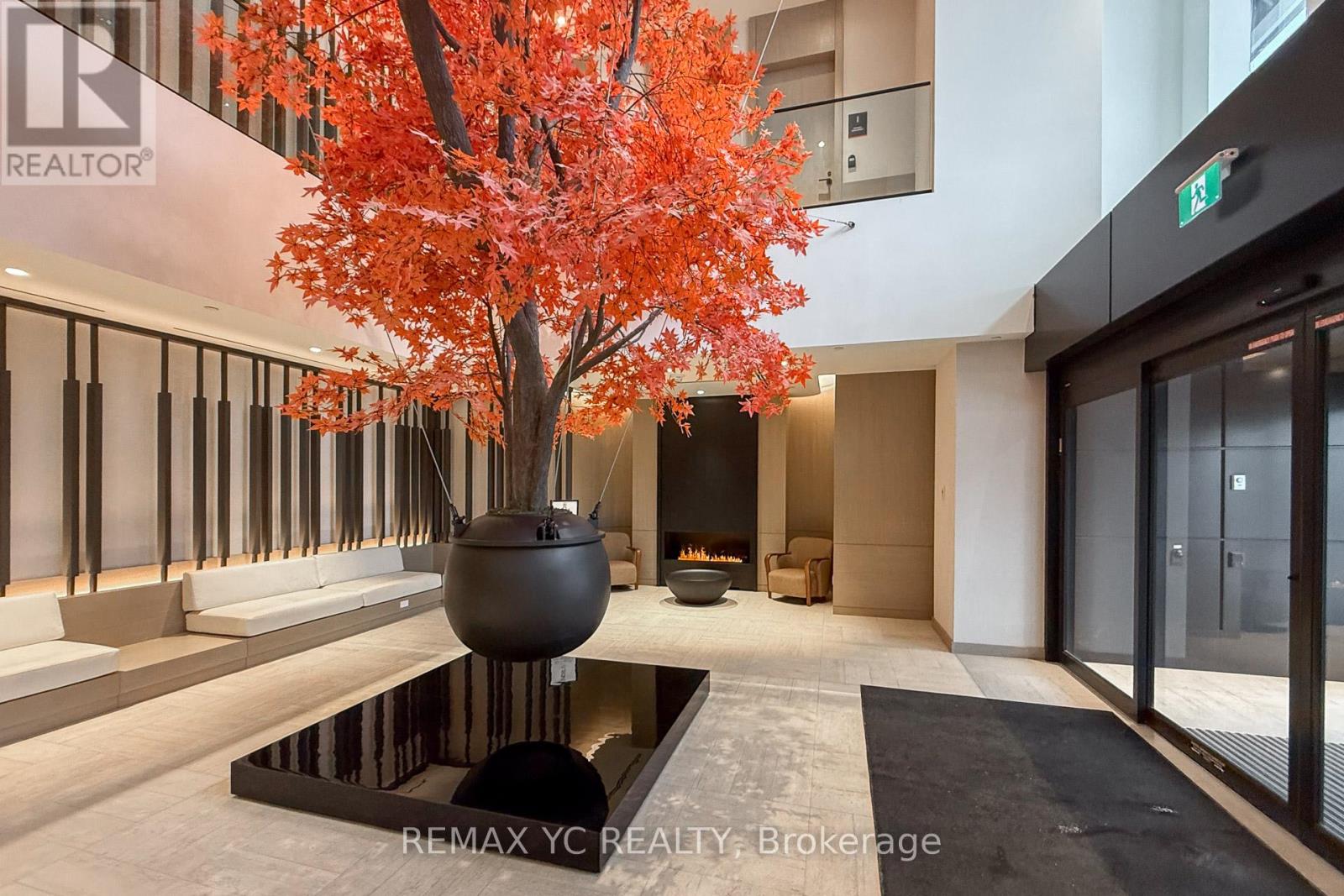 905 - 4015 The Exchange, Mississauga, Ontario  L5B 0N9 - Photo 3 - W12652238