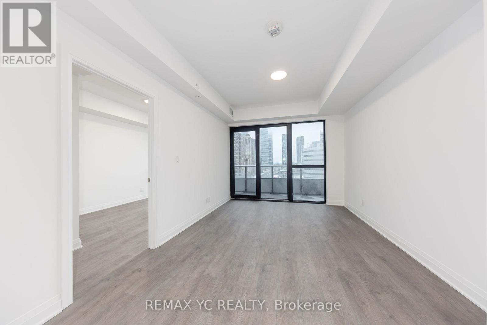 905 - 4015 The Exchange, Mississauga, Ontario  L5B 0N9 - Photo 6 - W12652238