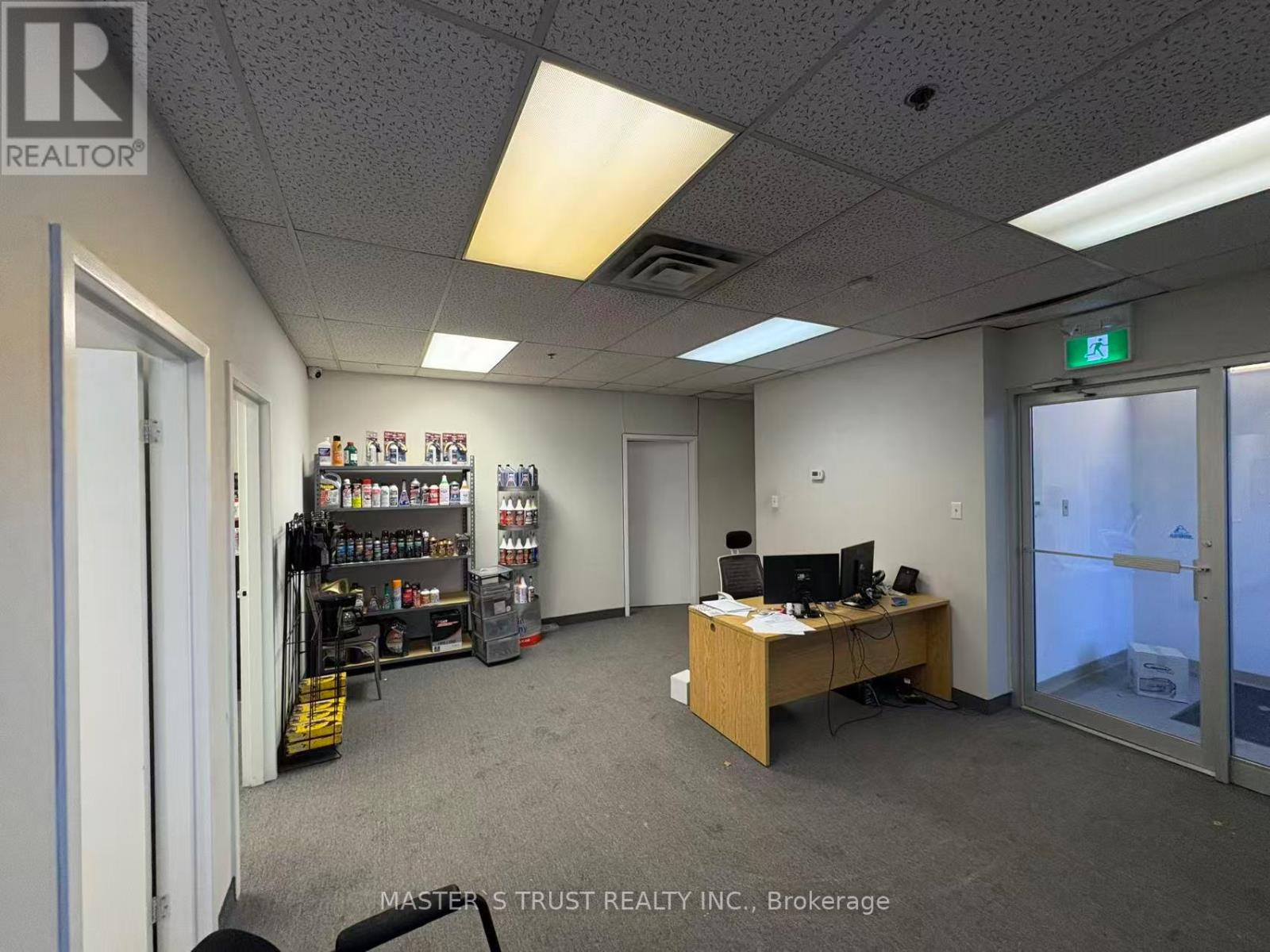 #2 - 2283 Argentia Road, Mississauga, Ontario  L5N 5Z2 - Photo 3 - W12652262