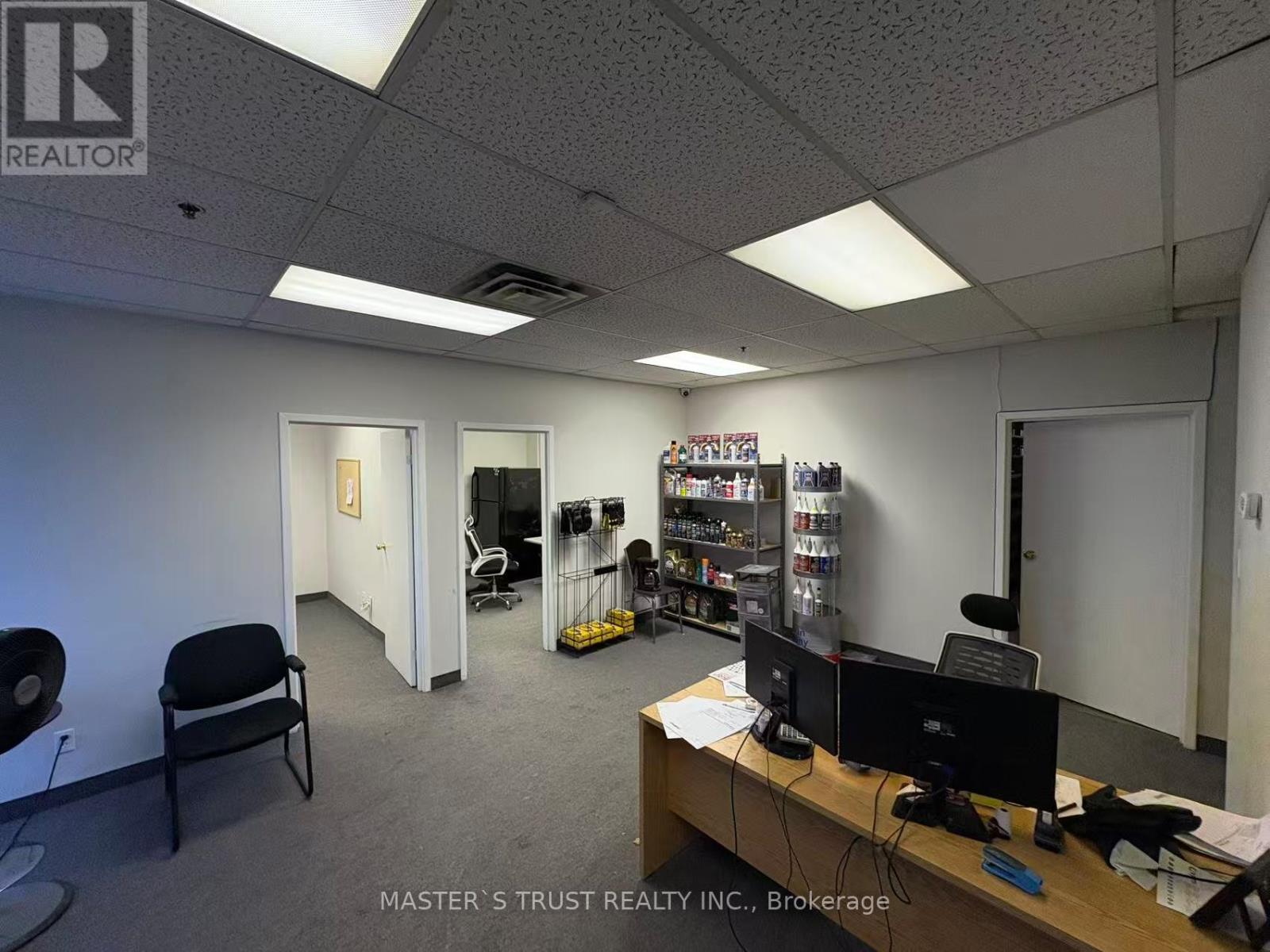 #2 - 2283 Argentia Road, Mississauga, Ontario  L5N 5Z2 - Photo 4 - W12652262