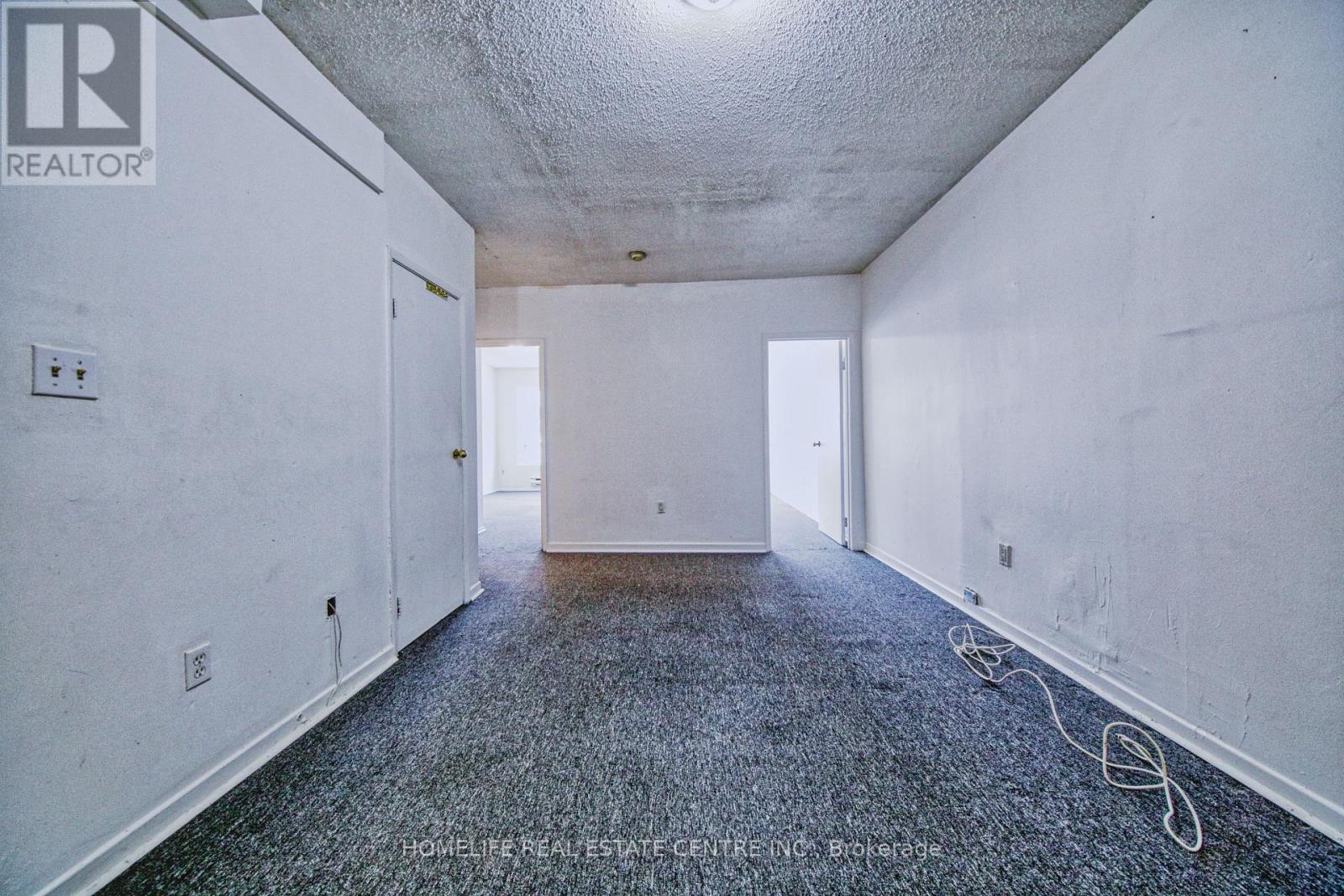 203 - 223 Jameson Avenue, Toronto, Ontario  M6K 2Y7 - Photo 15 - W12652274