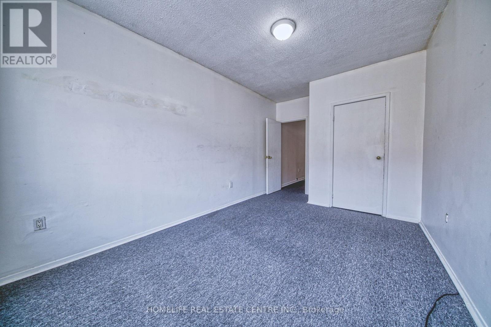 203 - 223 Jameson Avenue, Toronto, Ontario  M6K 2Y7 - Photo 21 - W12652274