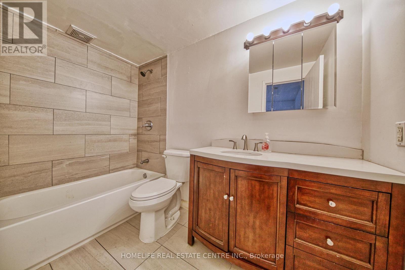 203 - 223 Jameson Avenue, Toronto, Ontario  M6K 2Y7 - Photo 29 - W12652274