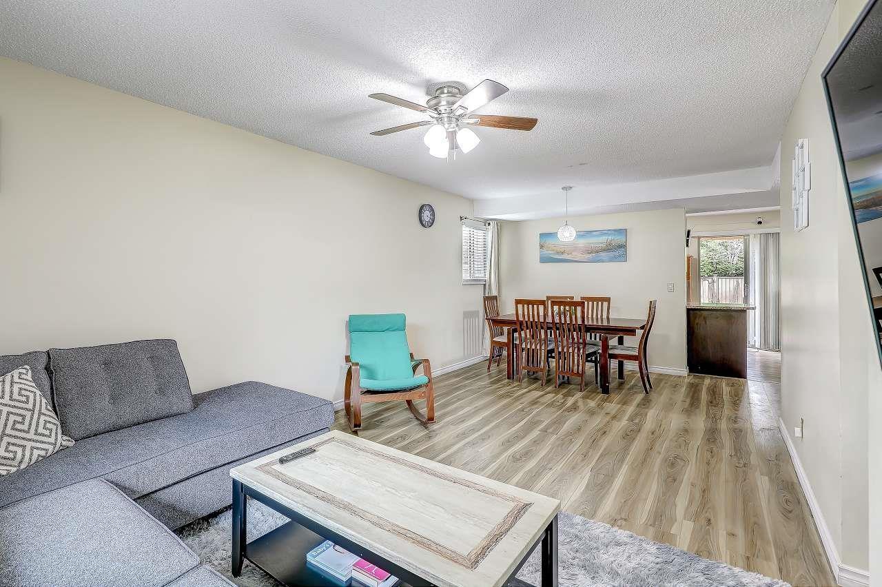 6928 134 Street, Surrey, British Columbia  V3W 4S9 - Photo 2 - R3075006