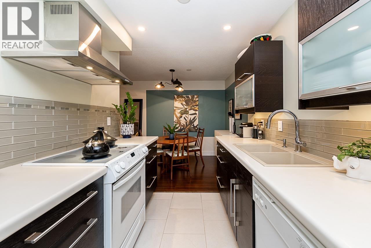 222 9101 Horne Street, Burnaby, British Columbia  V3N 4M3 - Photo 10 - R3075043