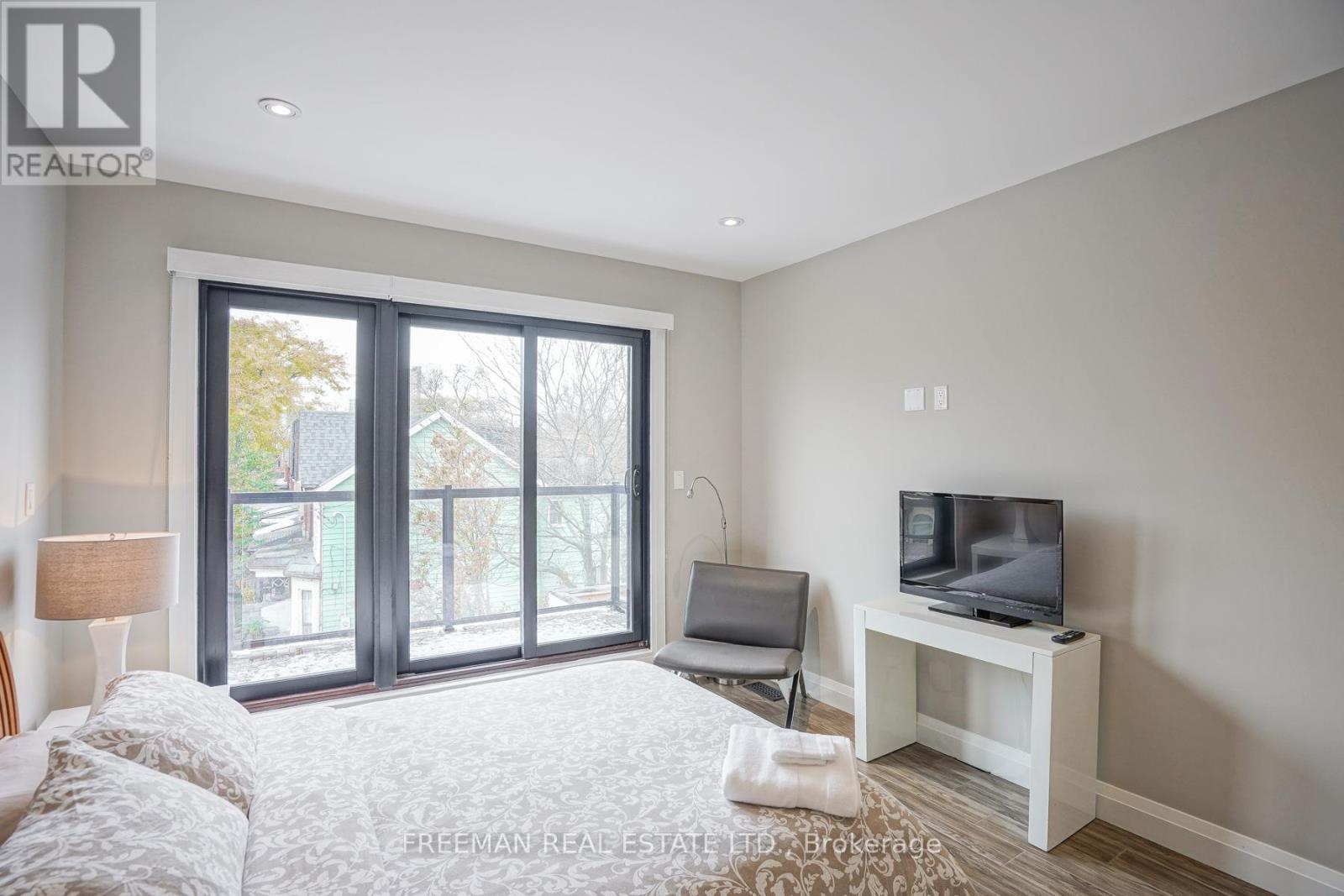 2 - 50 Russell Street, Toronto, Ontario  M5S 1B7 - Photo 25 - C12651928