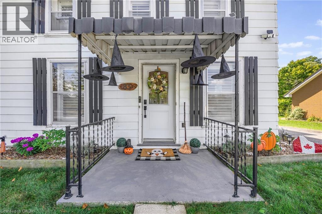 83 Orkney Street W, Caledonia, Ontario  N3W 1B1 - Photo 3 - 40769281