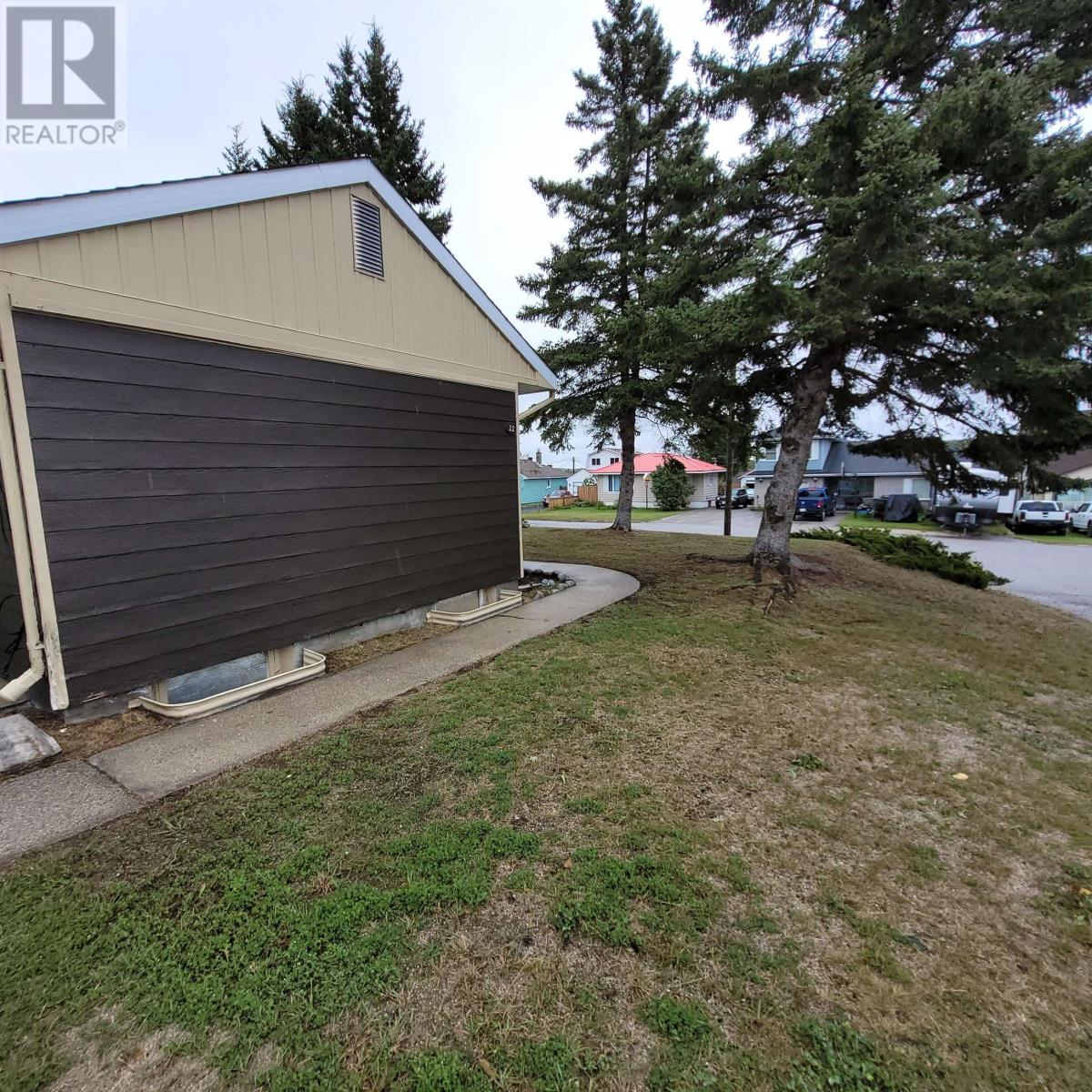 22 & 24 Mona Dr, Manitouwadge, Ontario  P0T 2C0 - Photo 33 - TB252830