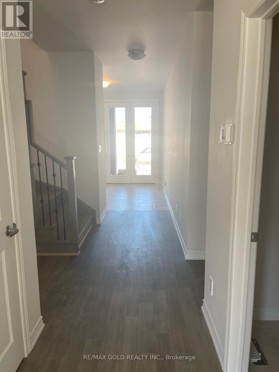 29 Laugher Avenue, Welland, Ontario  L3B 0N6 - Photo 9 - X12651198