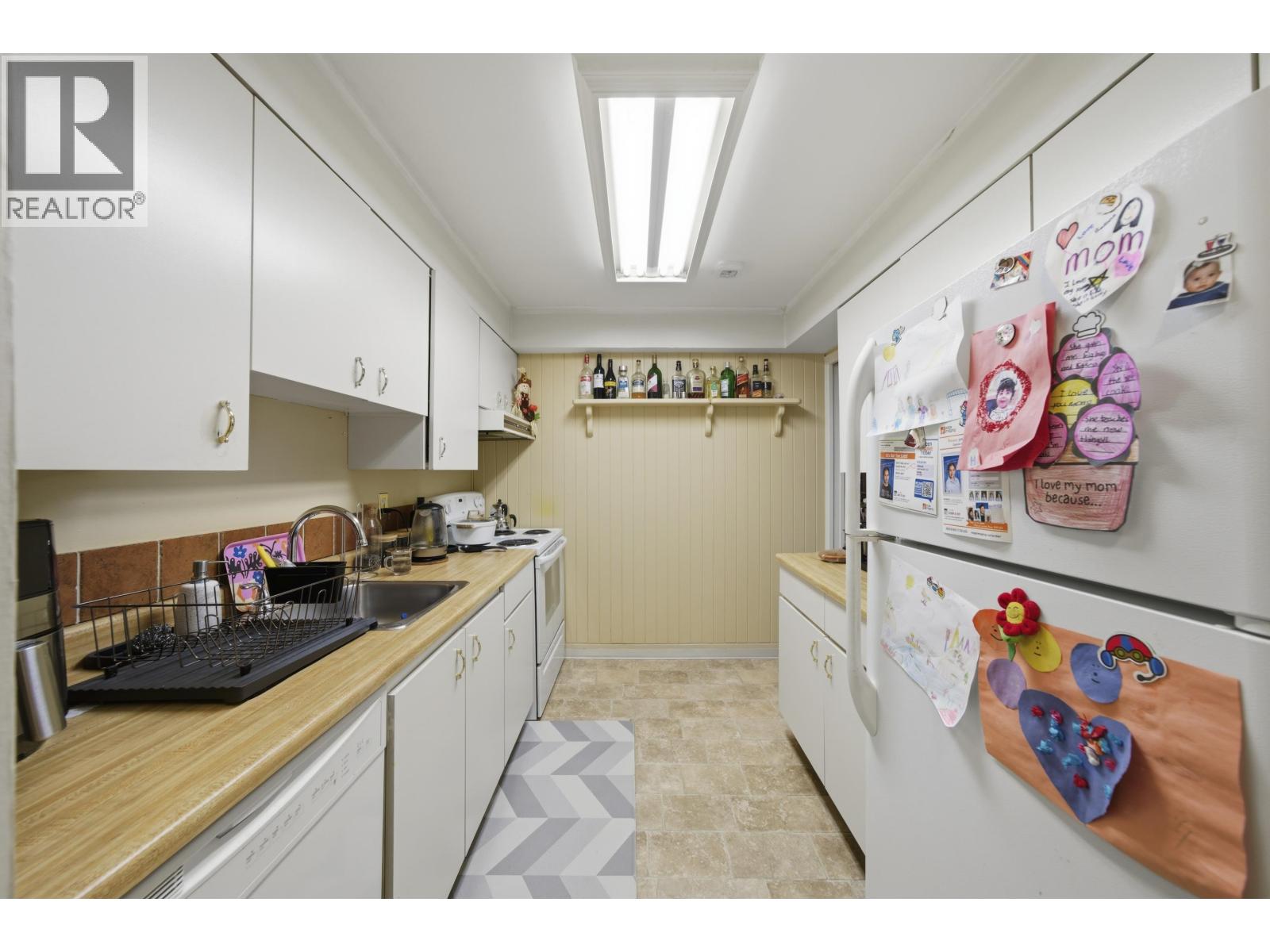 403 1340 Duchess Avenue, West Vancouver, British Columbia  V7T 1H6 - Photo 12 - R3075051