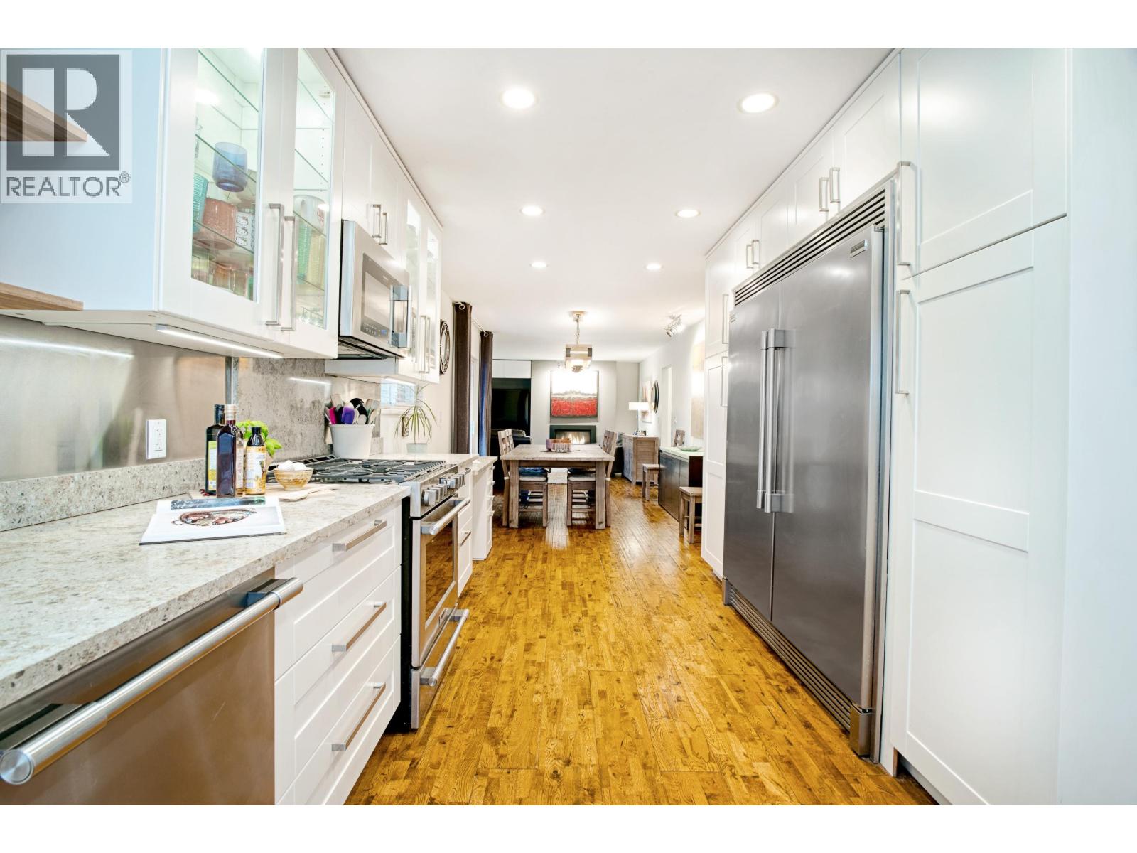 1096 Glade Court, Port Coquitlam, British Columbia  V3B 1R3 - Photo 5 - R3075049