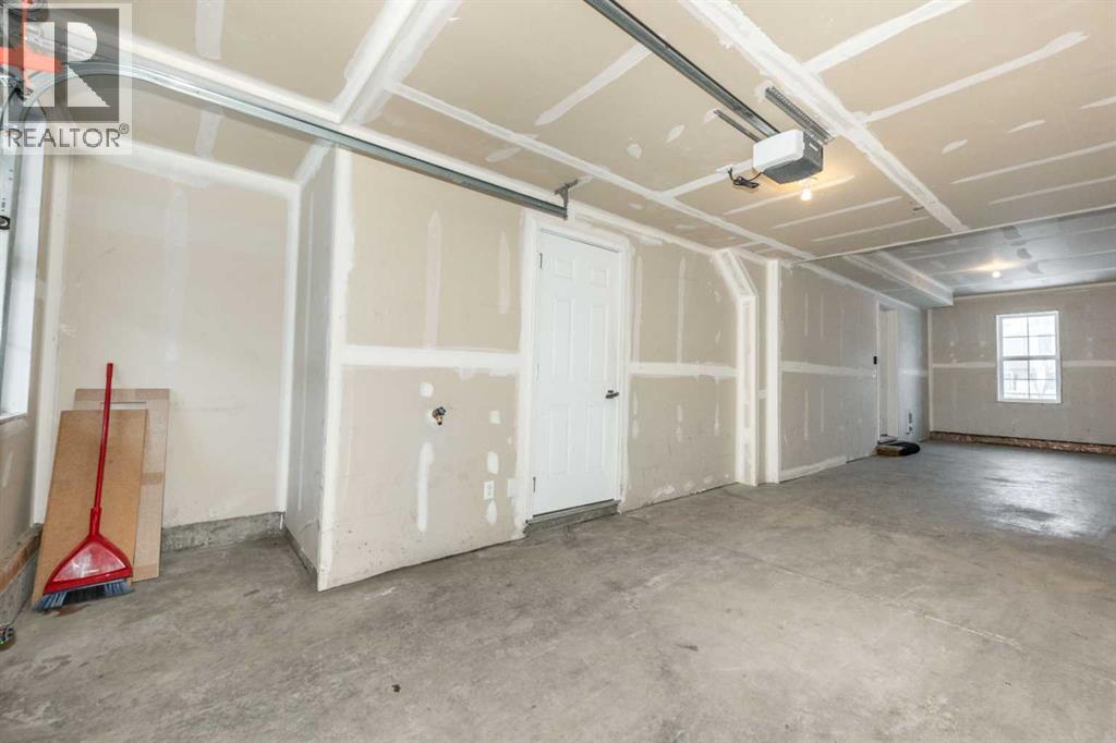 40 Sherwood Row Nw, Calgary, Alberta  T3R 0X1 - Photo 28 - A2275014