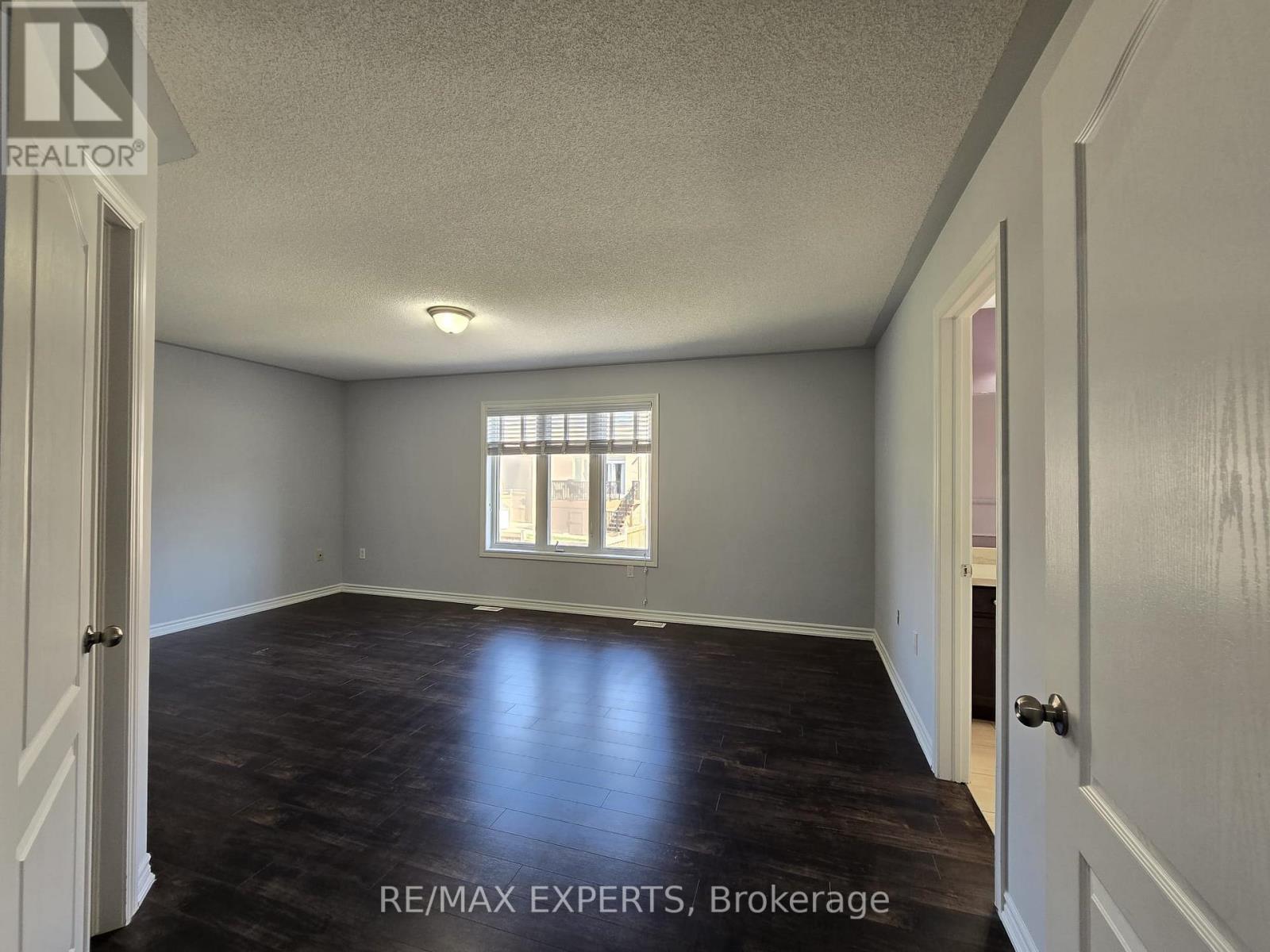 66 Hopkins Crescent, Bradford West Gwillimbury, Ontario  L3Z 0R7 - Photo 18 - N12652290