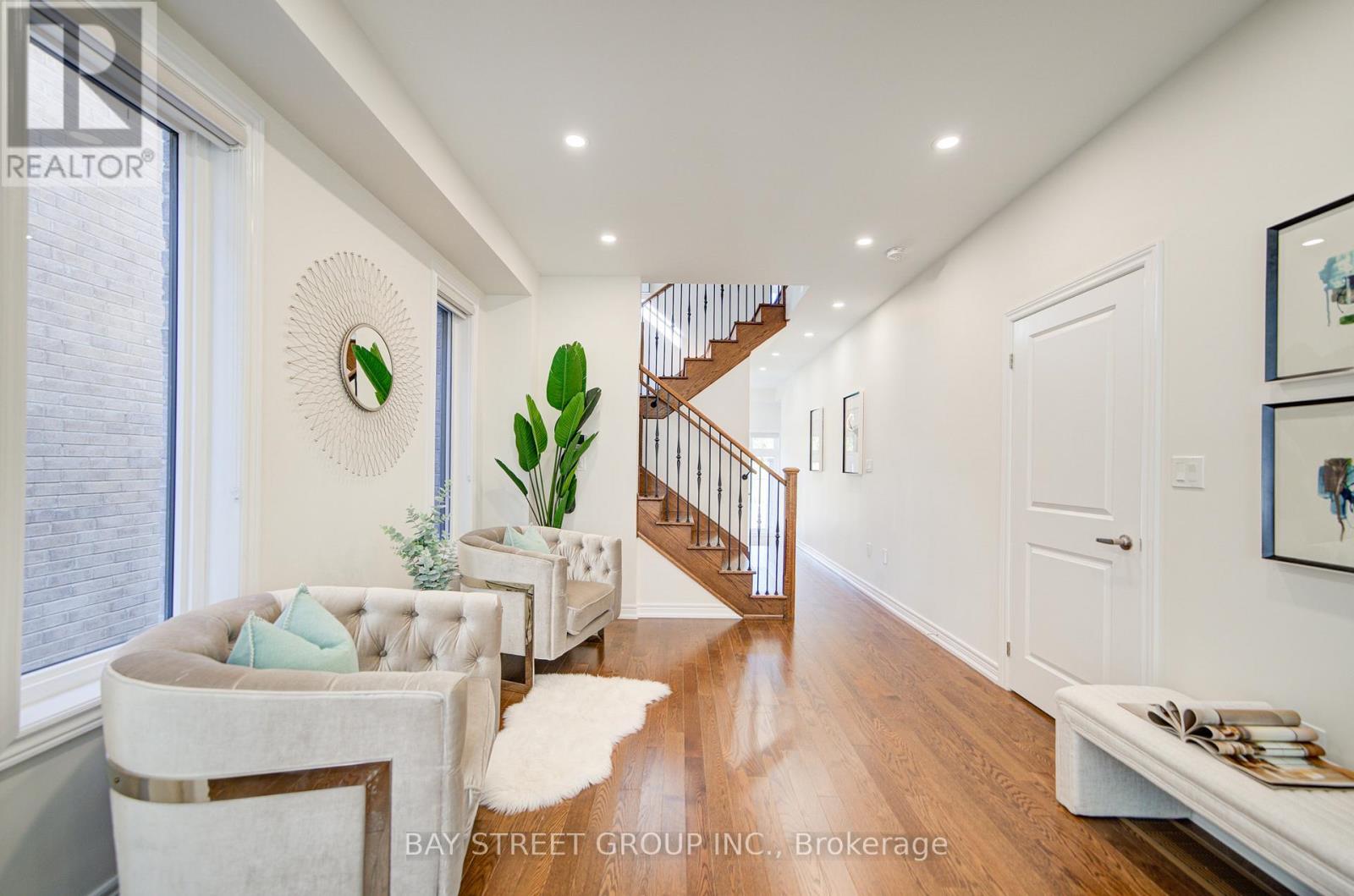 87 Mccague Avenue, Richmond Hill, Ontario  L4S 0M2 - Photo 11 - N12652296