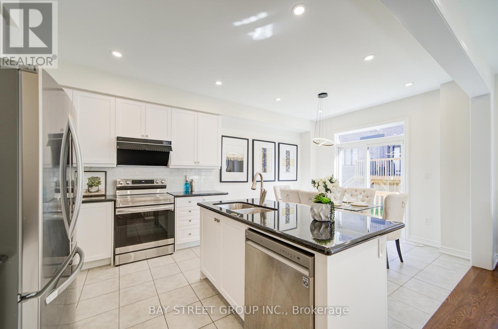 87 Mccague Avenue, Richmond Hill, Ontario  L4S 0M2 - Photo 16 - N12652296