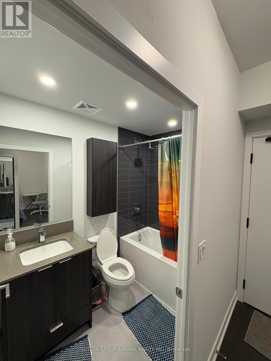 3005 - 430 Square One Drive, Mississauga, Ontario  L5B 0L6 - Photo 9 - W12652306