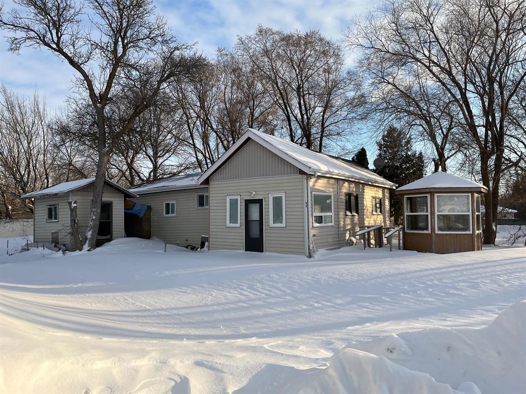 99 Pth #9 Highway, Winnipeg Beach, Manitoba  R0C 3G0 - Photo 0 - 202530245