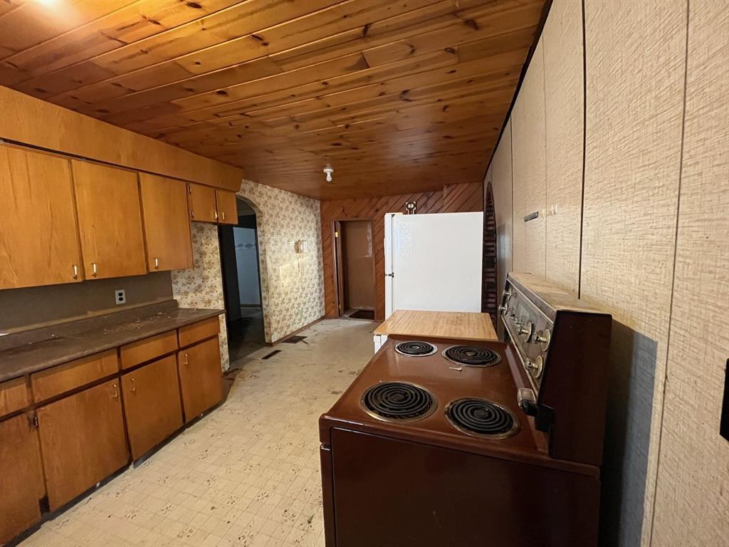 99 Pth #9 Highway, Winnipeg Beach, Manitoba  R0C 3G0 - Photo 4 - 202530245