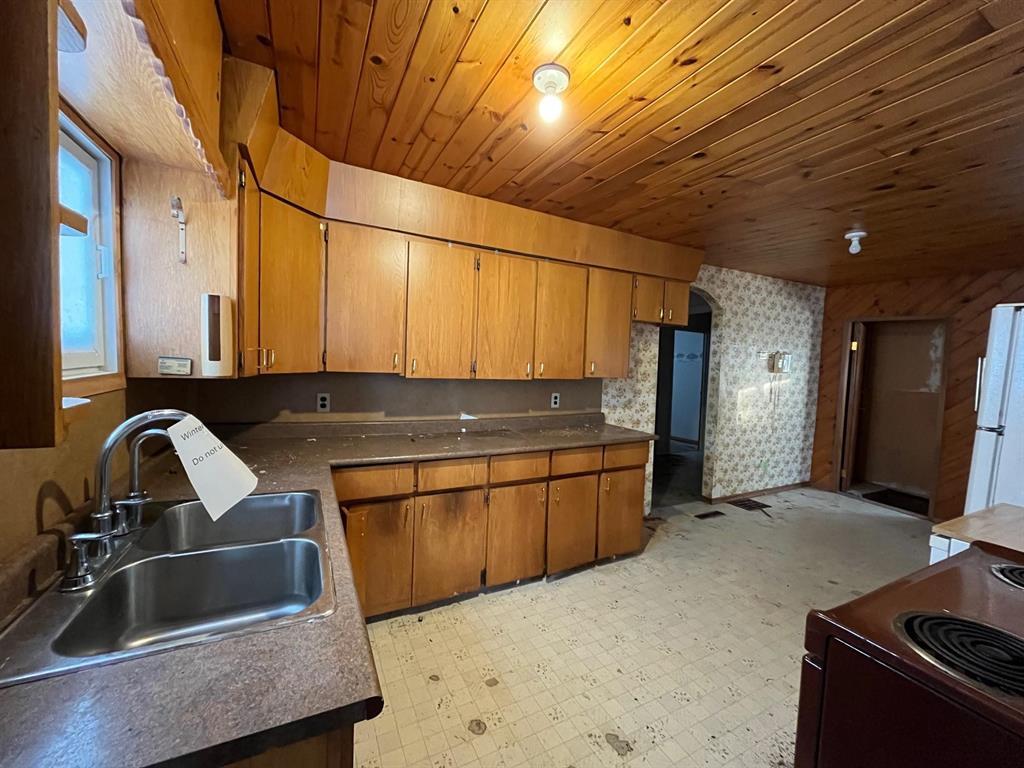 99 Pth #9 Highway, Winnipeg Beach, Manitoba  R0C 3G0 - Photo 5 - 202530245