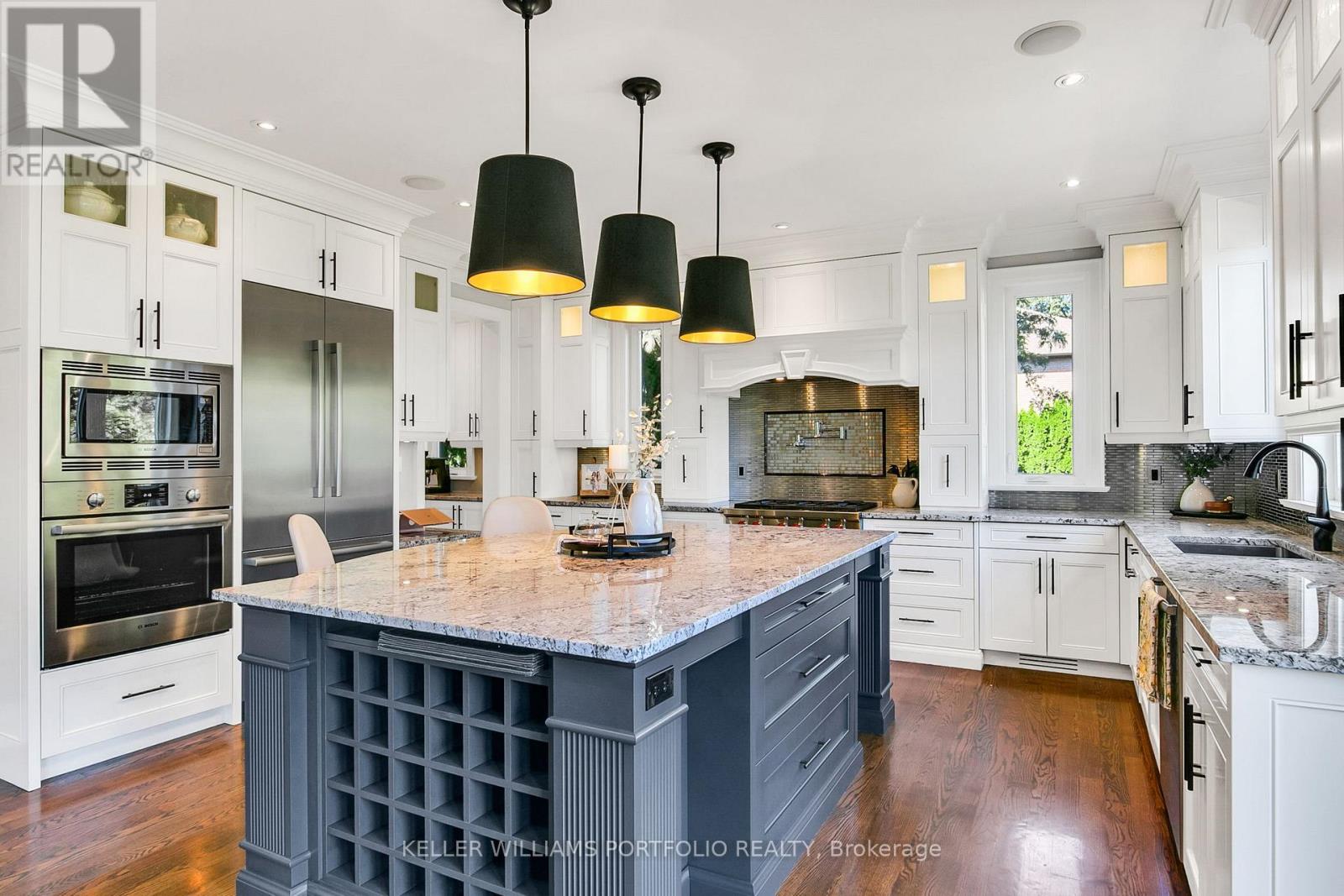 7 Maydolph Road, Toronto, Ontario  M9B 1V5 - Photo 15 - W12427276